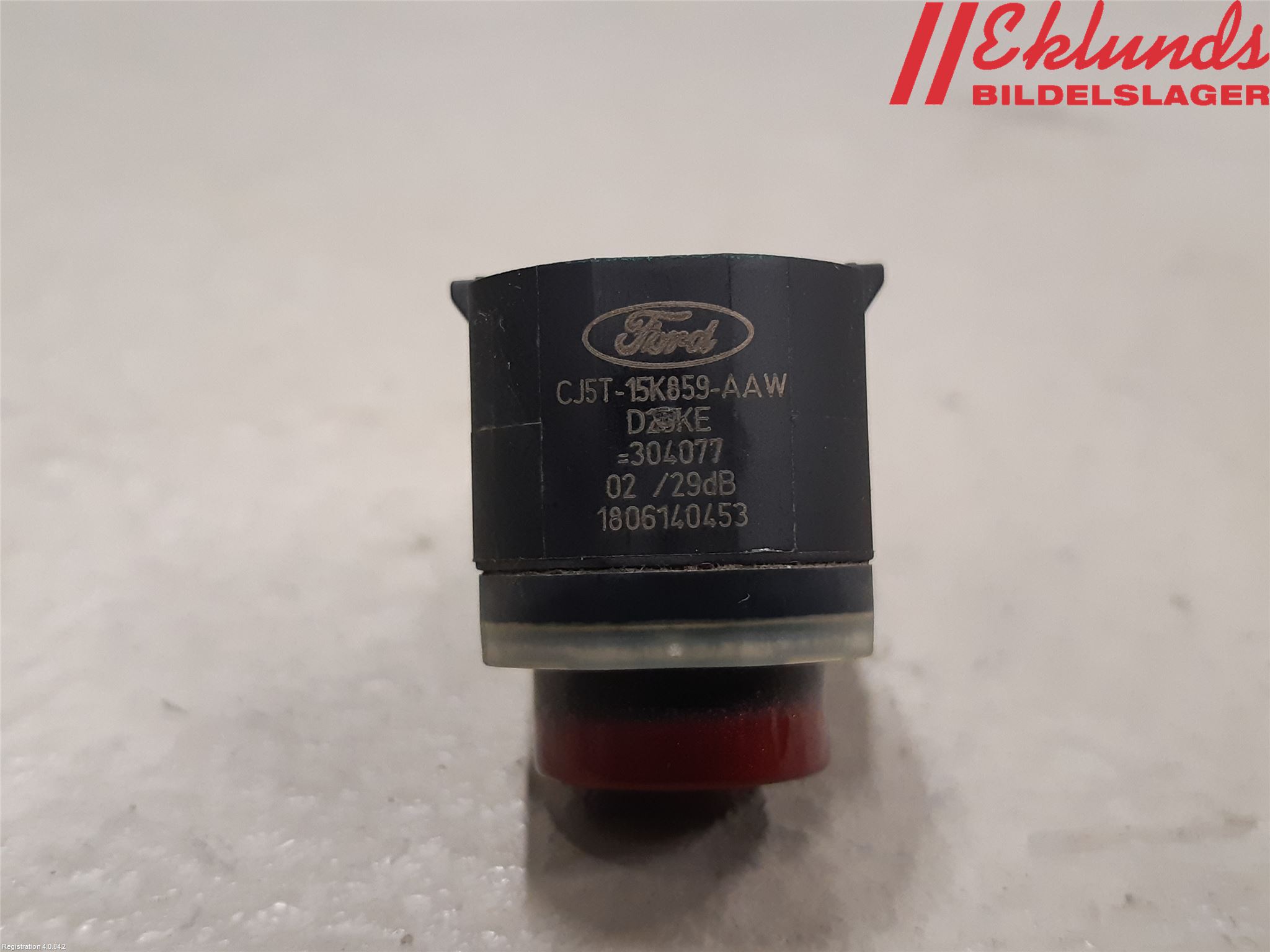 Ford KUGA 13-16 Parkeringshjälp Frontsensor