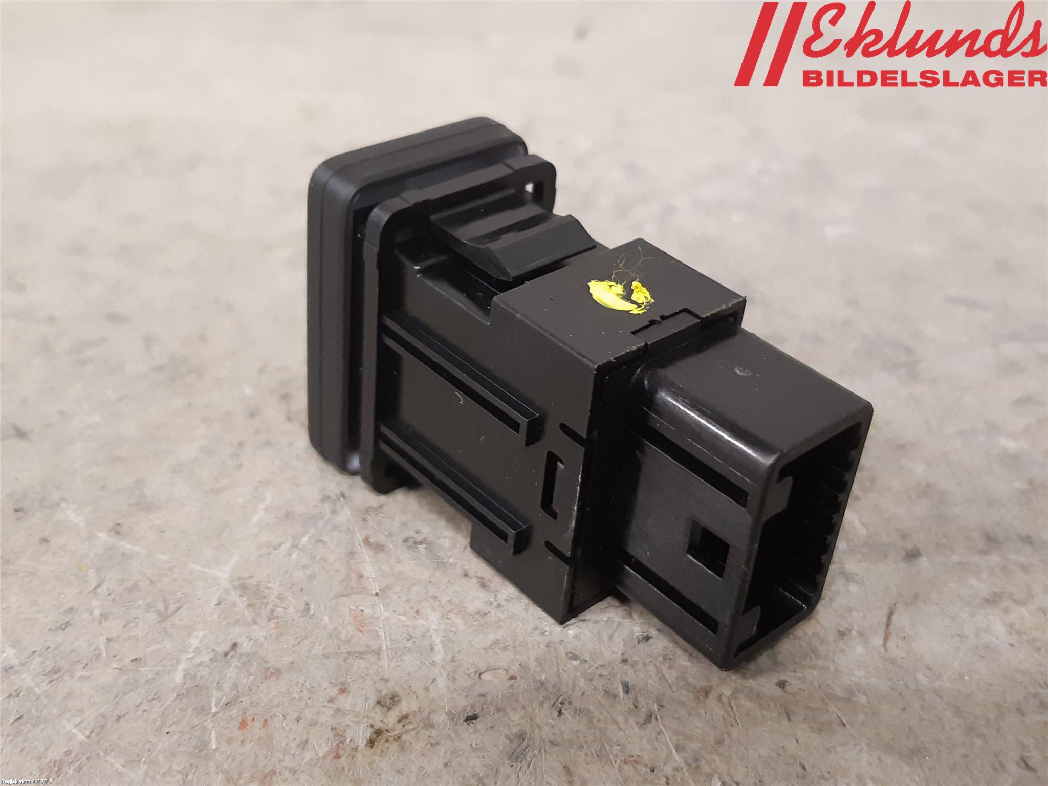 Mitsubishi OUTLANDER 13-21 Strömställare Övrigt