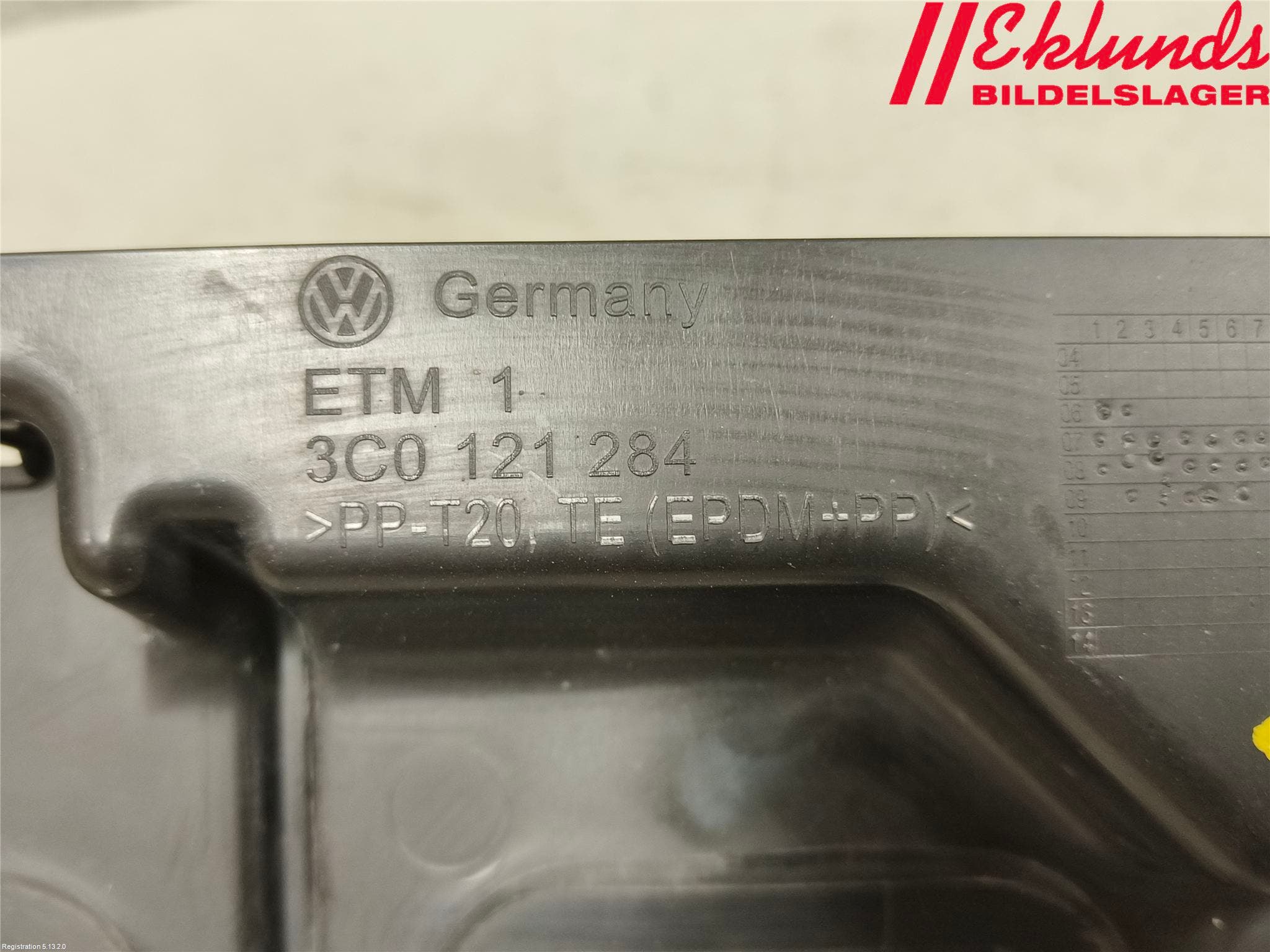 Volkswagen VW PASSAT 05-11 Deflektor Plåt-Plast Kylning