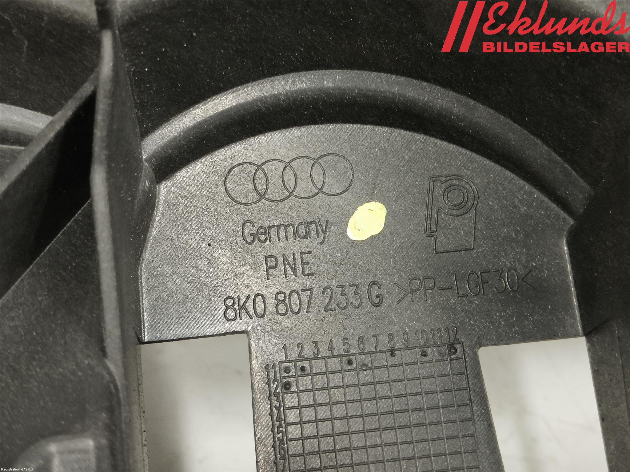 Audi A4/S4 08-11 Stötfångardel Fram Mitt