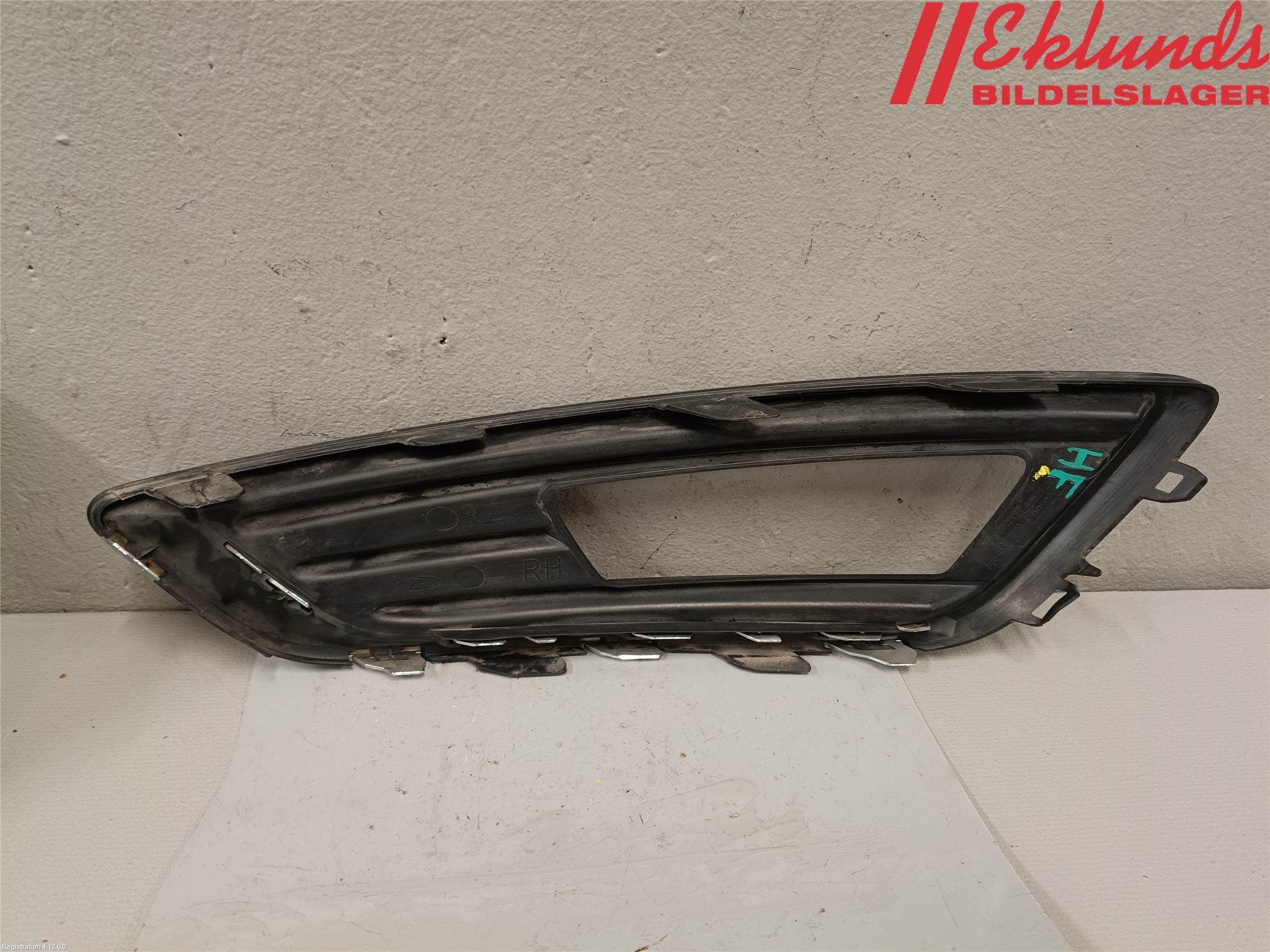 Ford FOCUS 15-18 Dimljussarg Fram