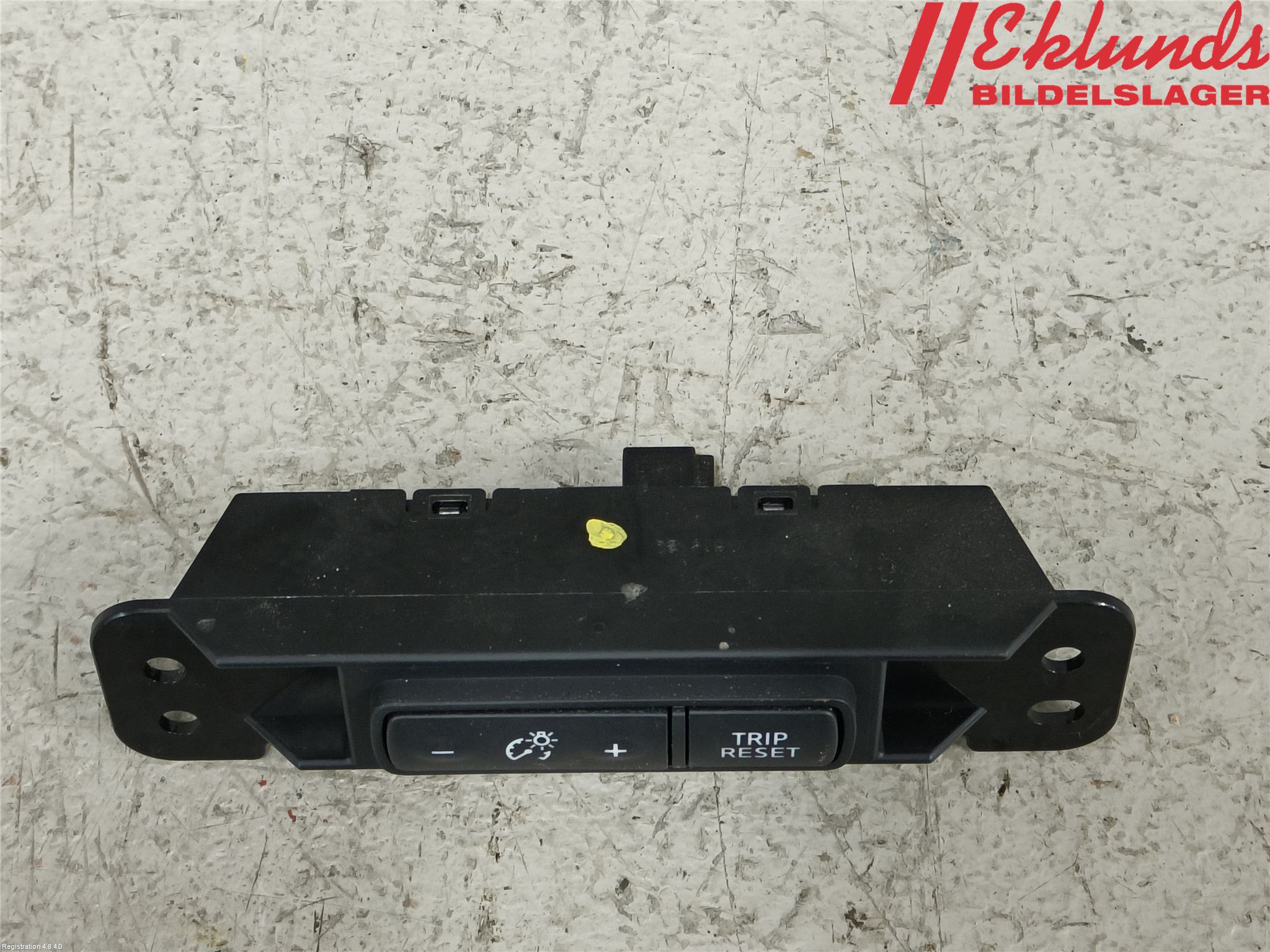 Nissan MICRA 17- Strömställare Övrigt