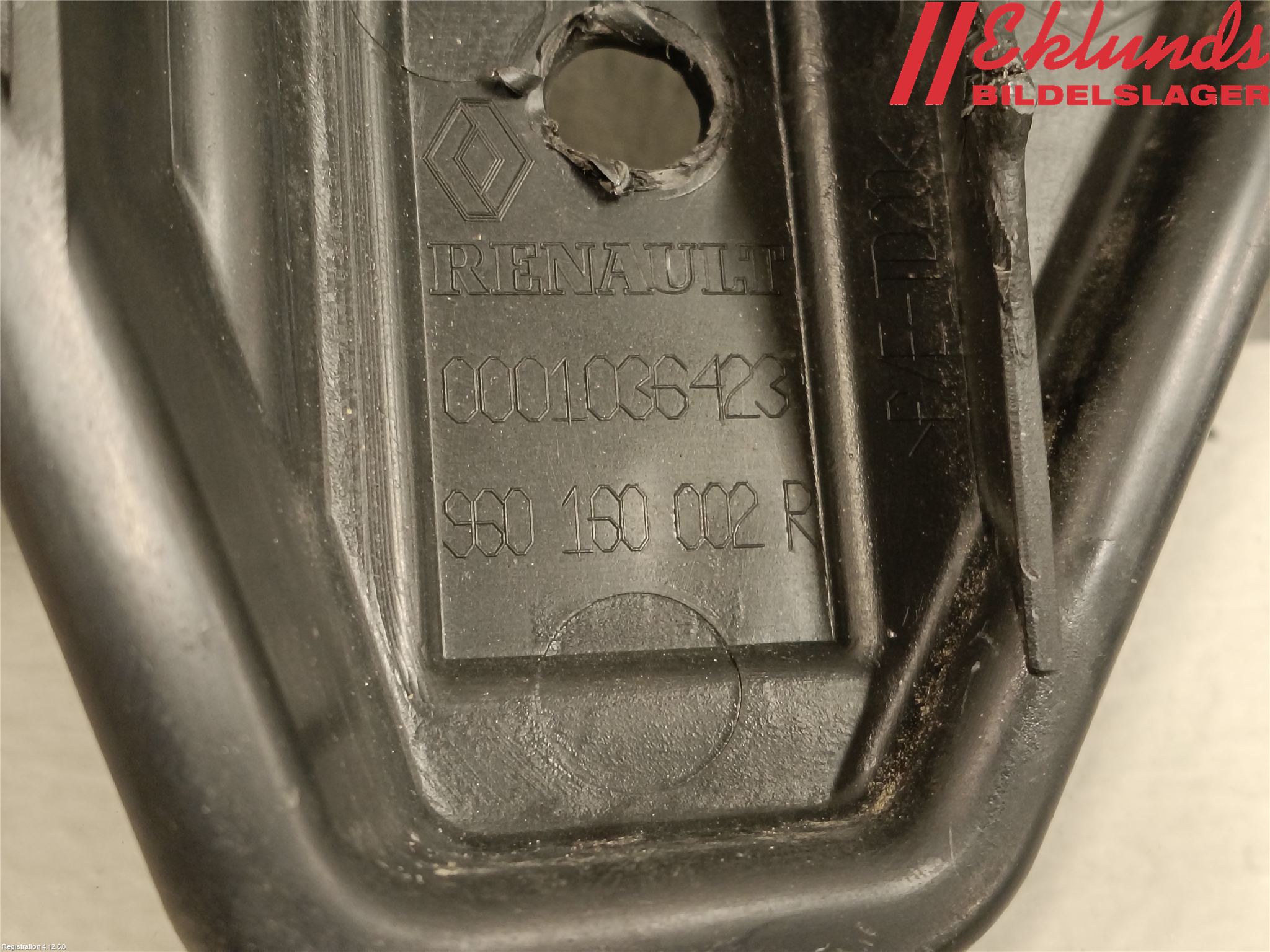 Renault MASTER III 15-20 Stötfångarfäste Fram Hö