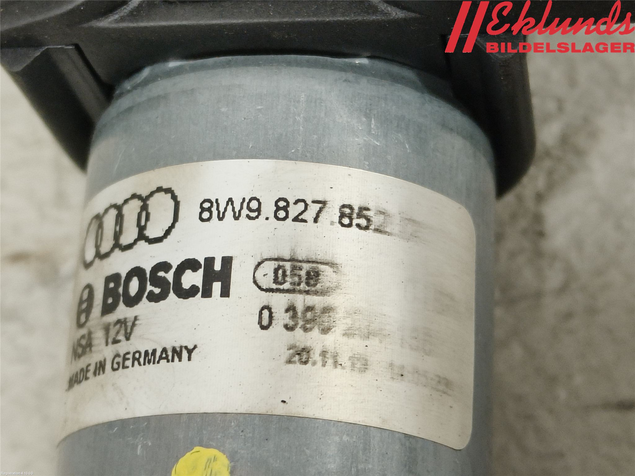 Audi A4/S4 B9 20- Bakluckeöppnare Automatisk