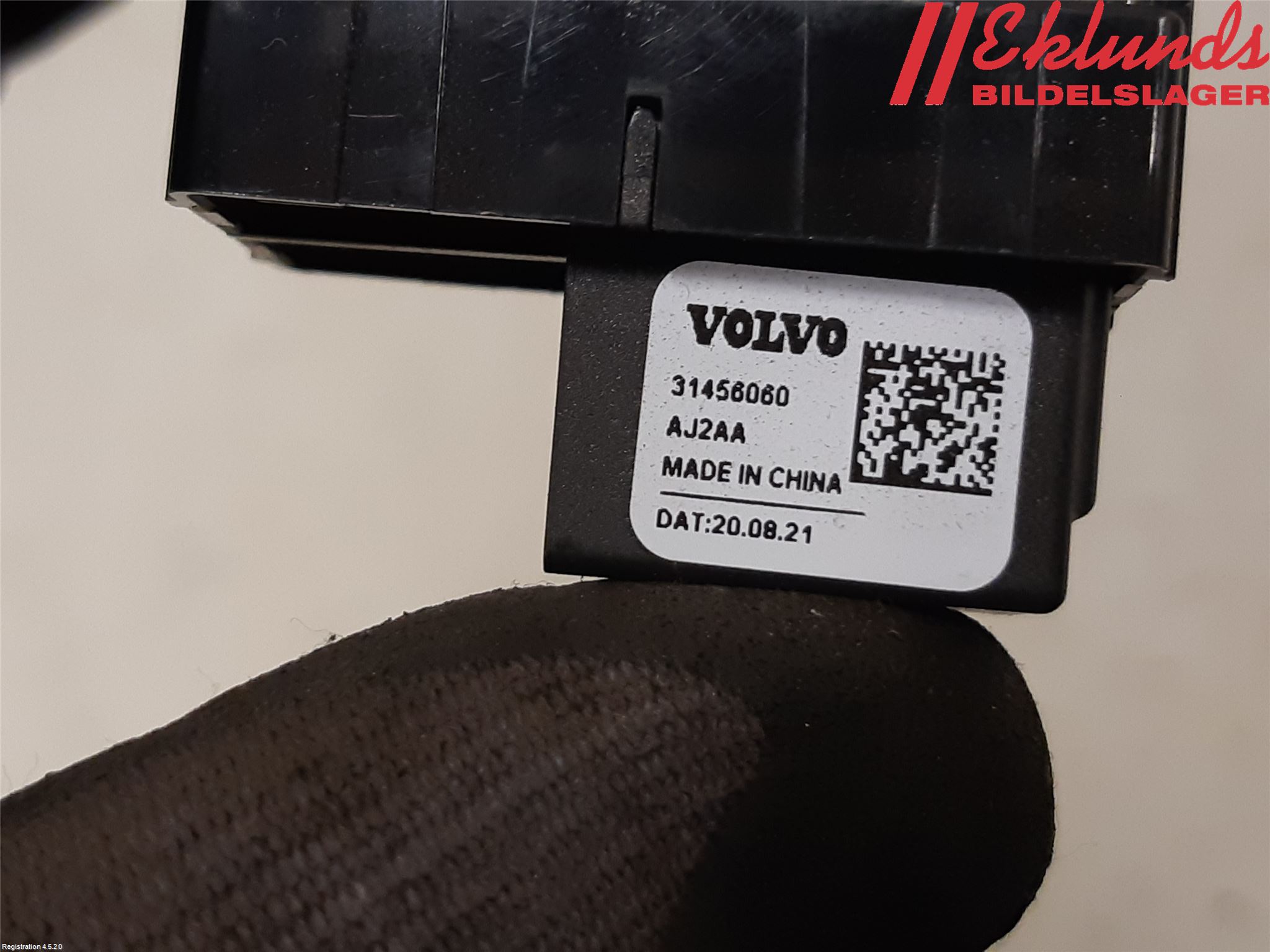 Volvo XC40/RECHARGE 18- Strömställare Elhiss