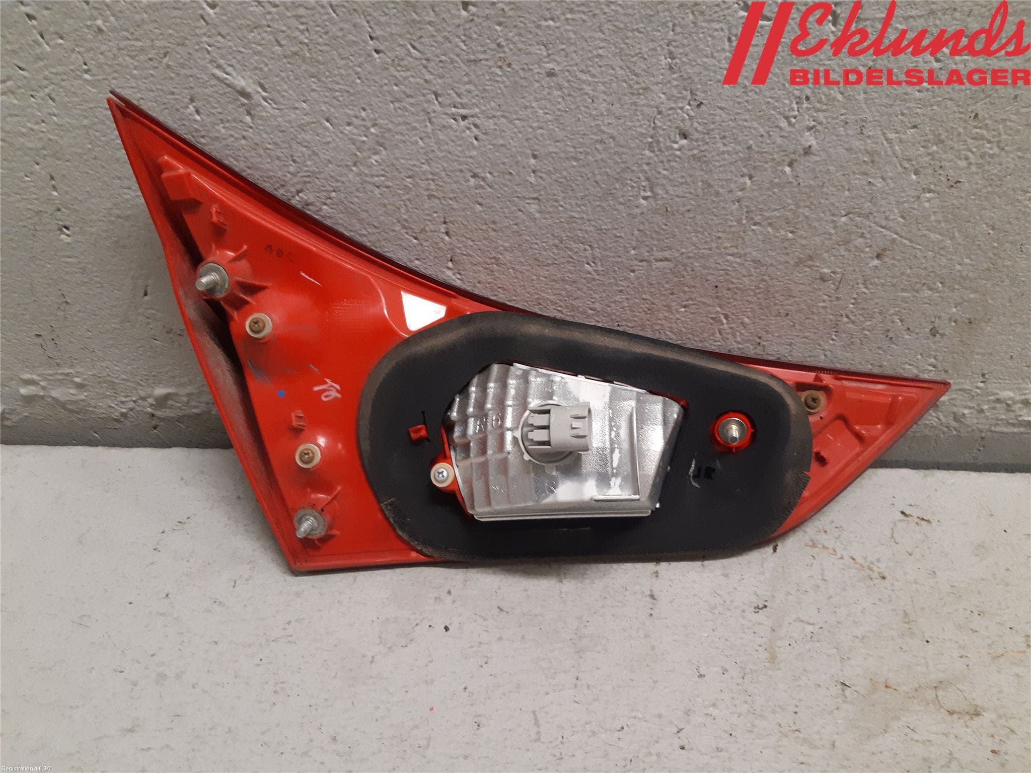 Toyota AURIS 13-19 Bakljus Lucka Hö