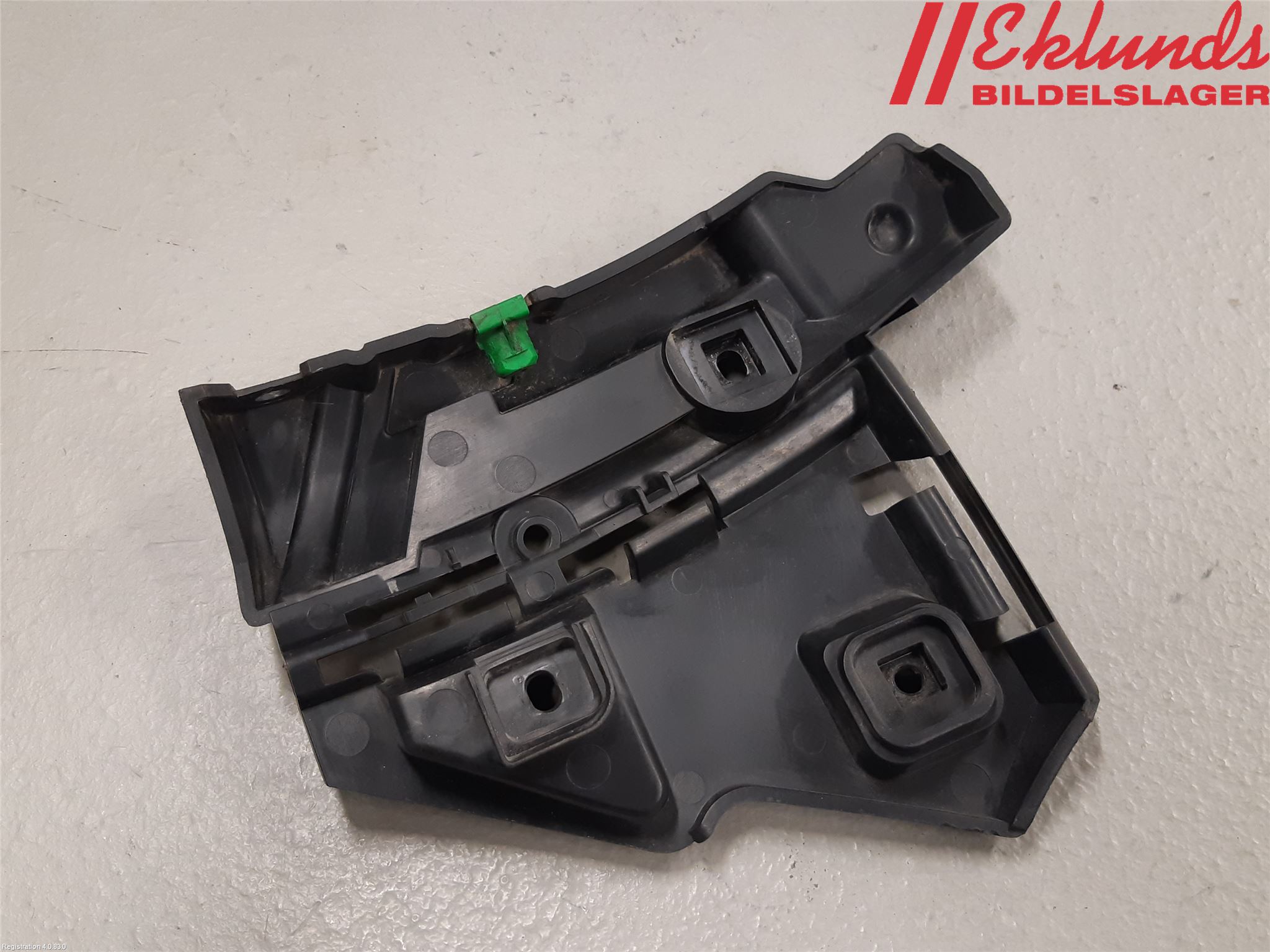 Volvo C30 07-10 Stötfångarfäste Fram Vä