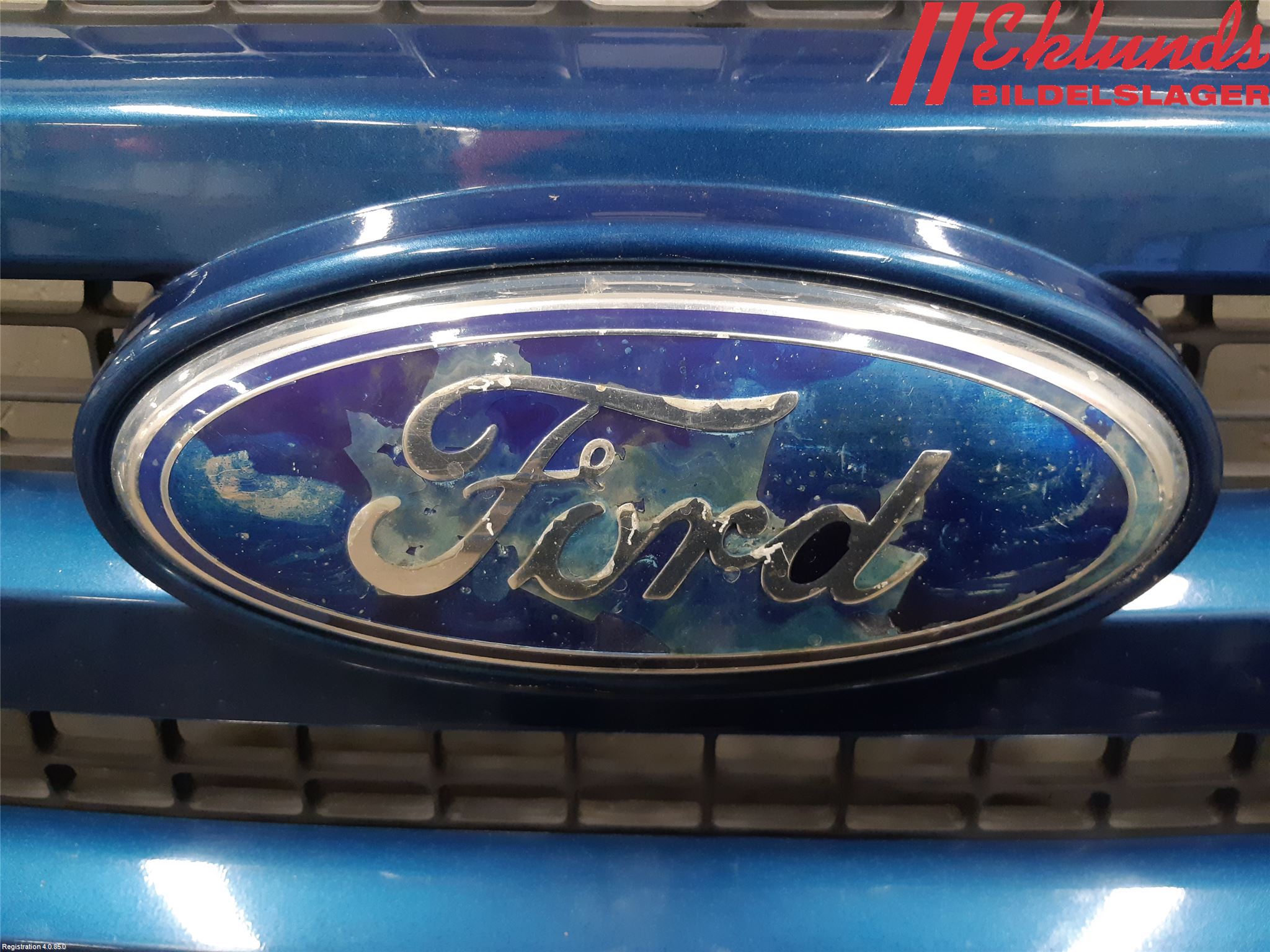 Ford TRANSIT    06-13 Grill Komp