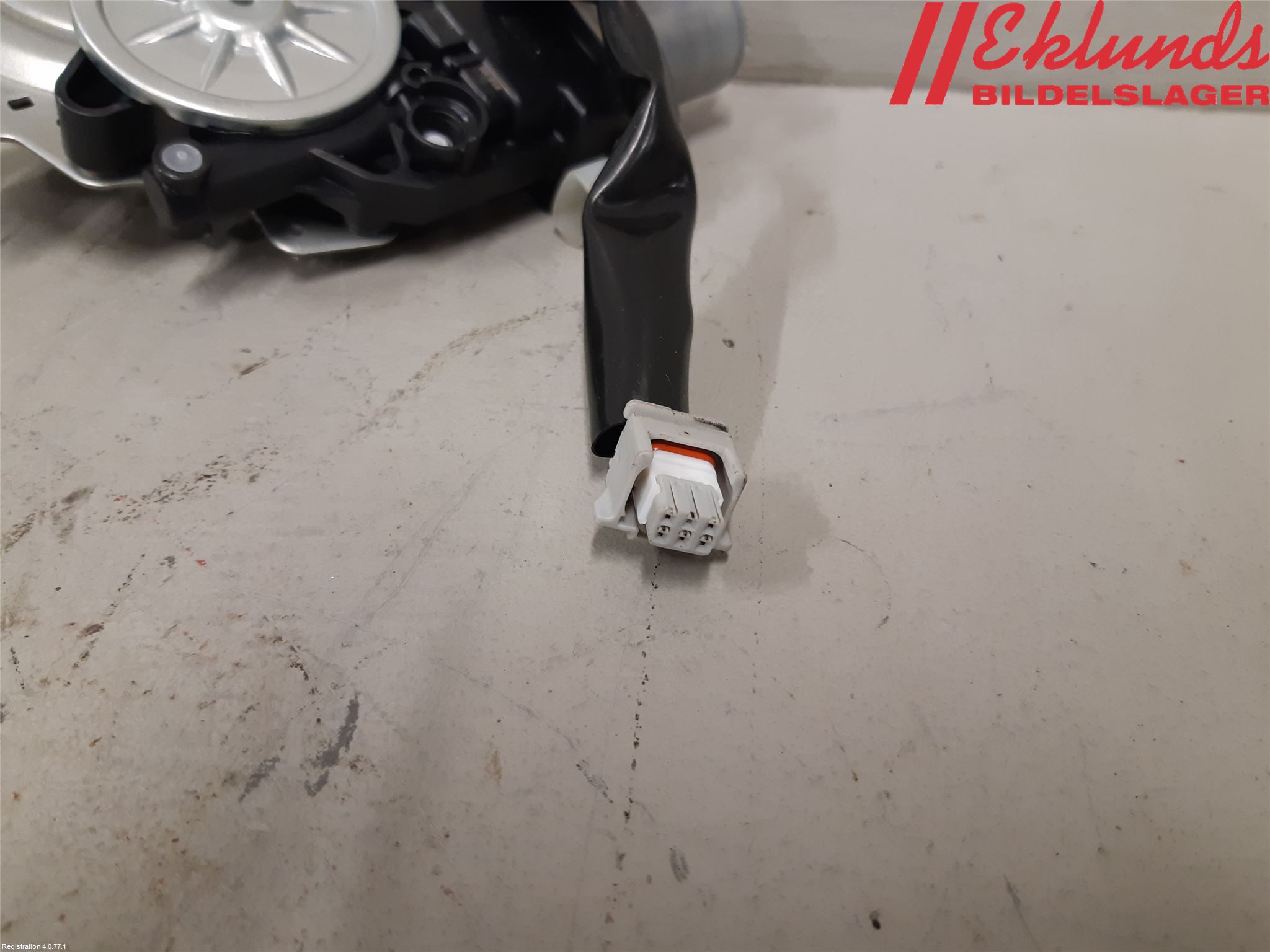 Toyota COROLLA 19- Låskista Baklucka