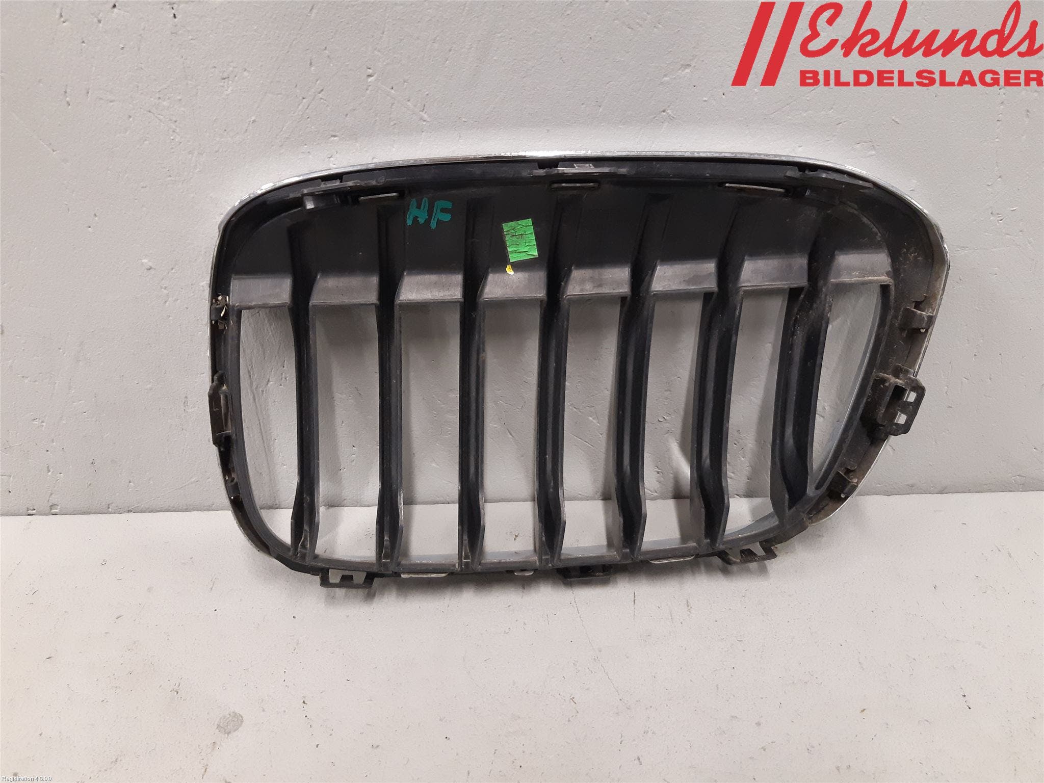 BMW 5 F10/F11/F18 09-17 Grilldel Höger