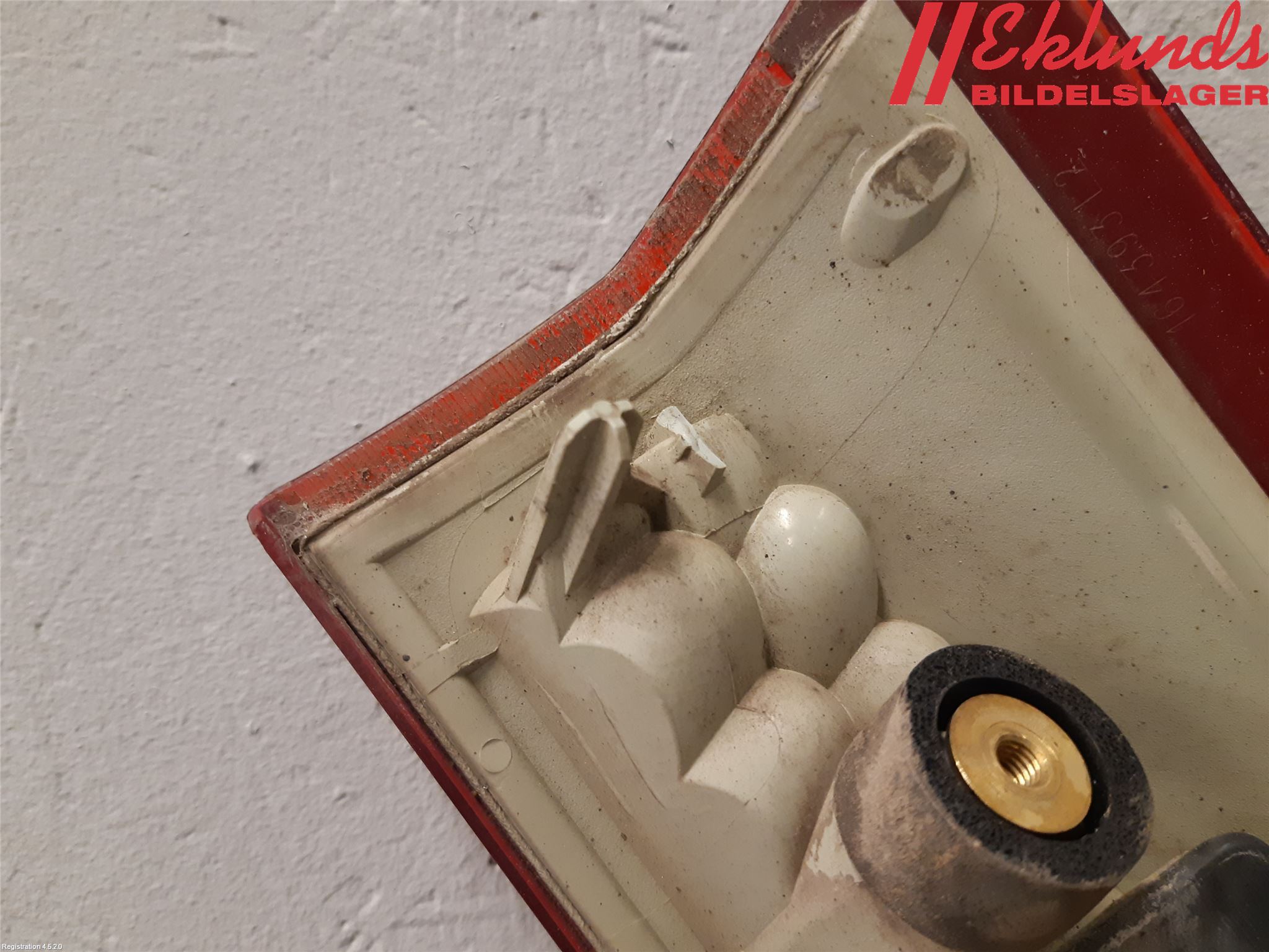 Volvo XC70 08-13 Bakljus Lucka Vä