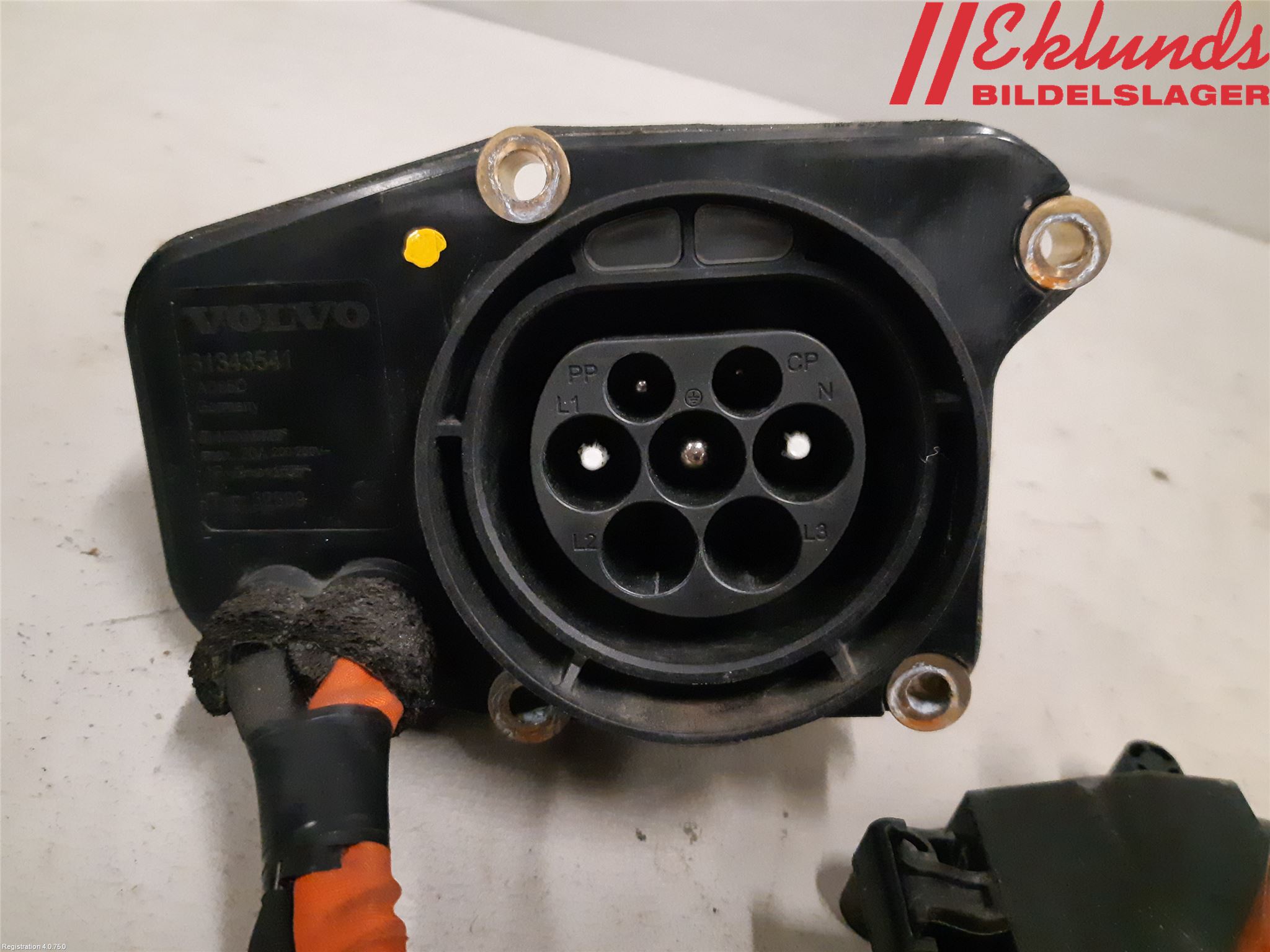 Volvo V60 14-18 Batteriladdare Högspänning