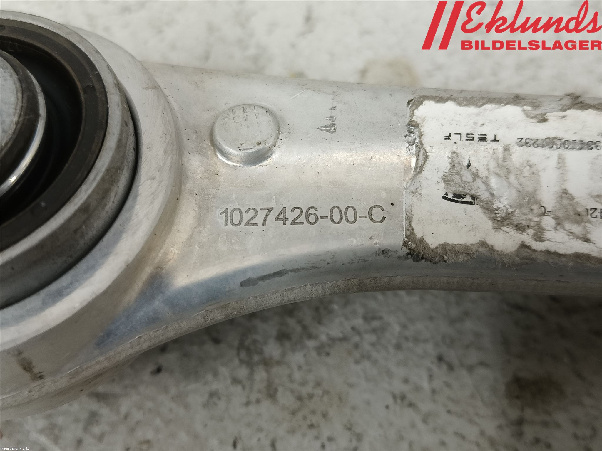 Tesla MODEL S 13- Bärarm Bak Övre Vänster