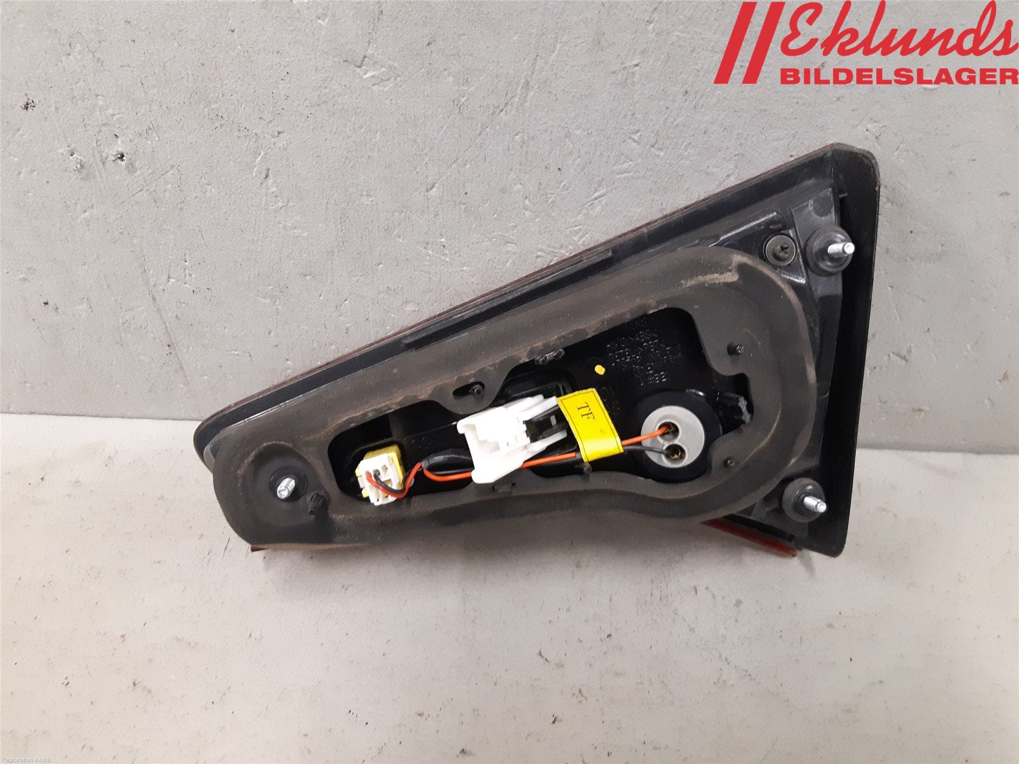 Kia OPTIMA 00-15 Bakljus Lucka Vä