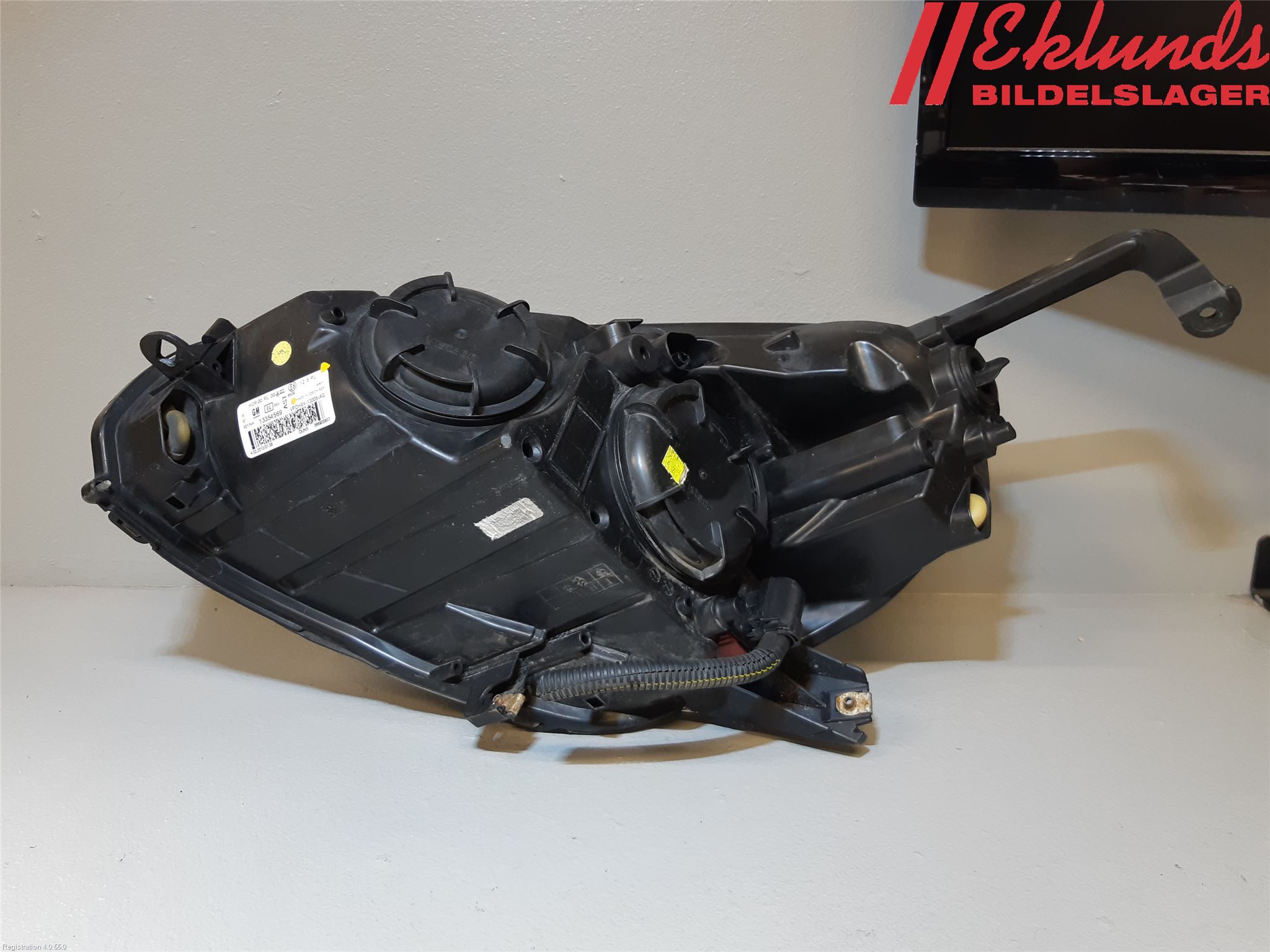 Opel ADAM 13-20 Strålkastare Höger