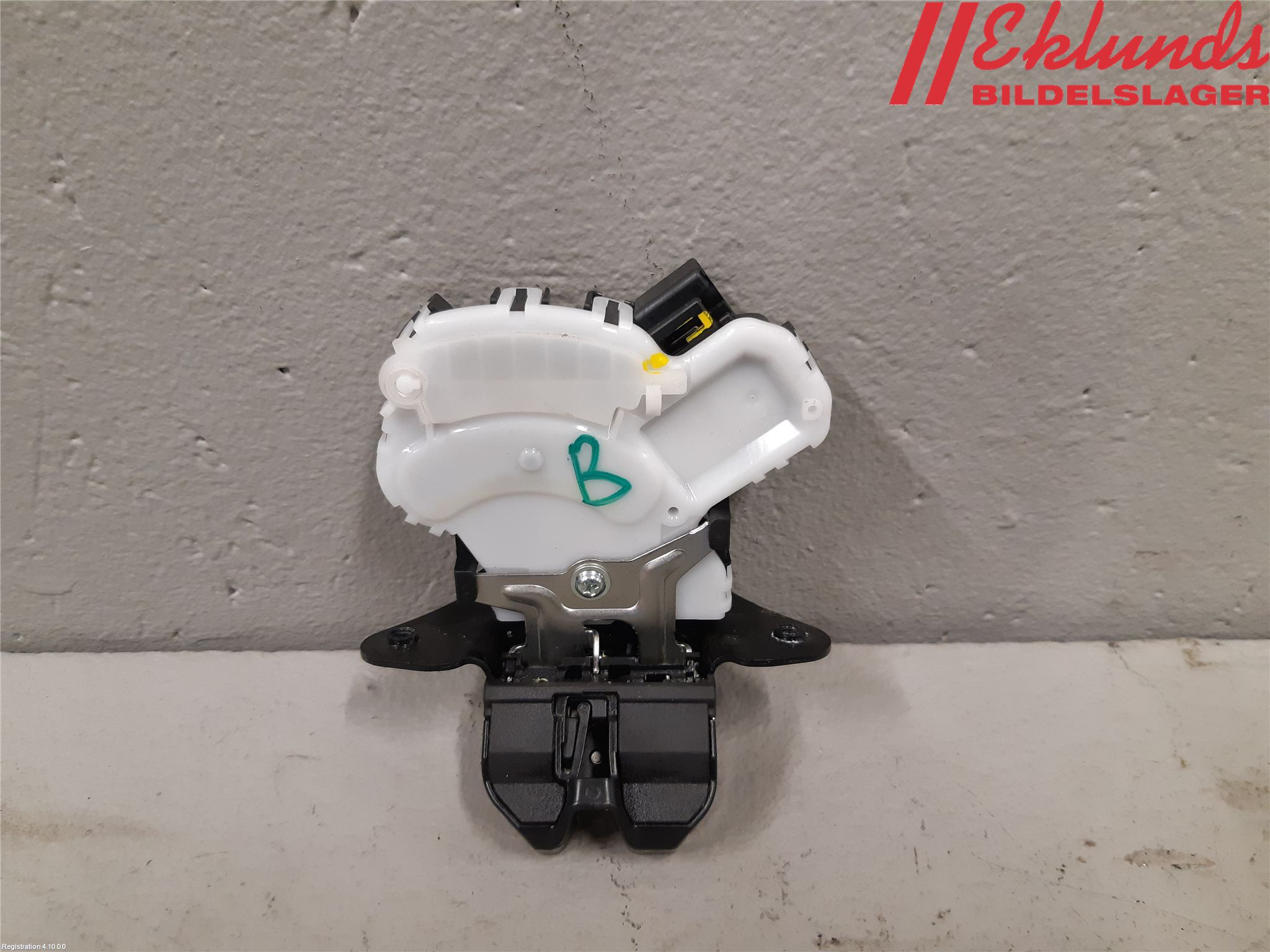 Mazda 2 (DJ) 15-22 Låskista Baklucka