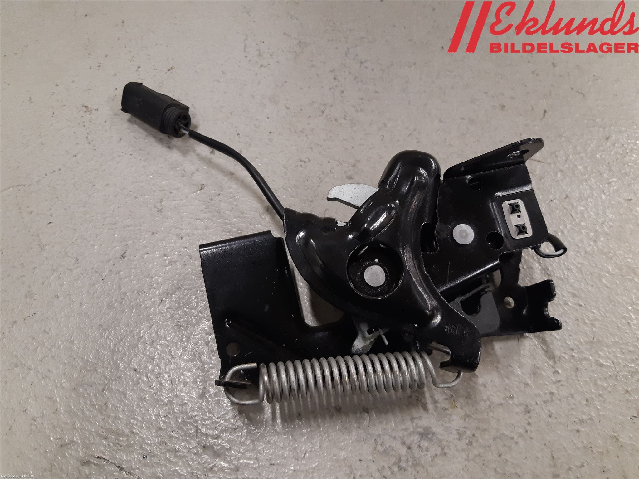 BMW 4 F32/F33/F82/F83 13-20 Huvlås