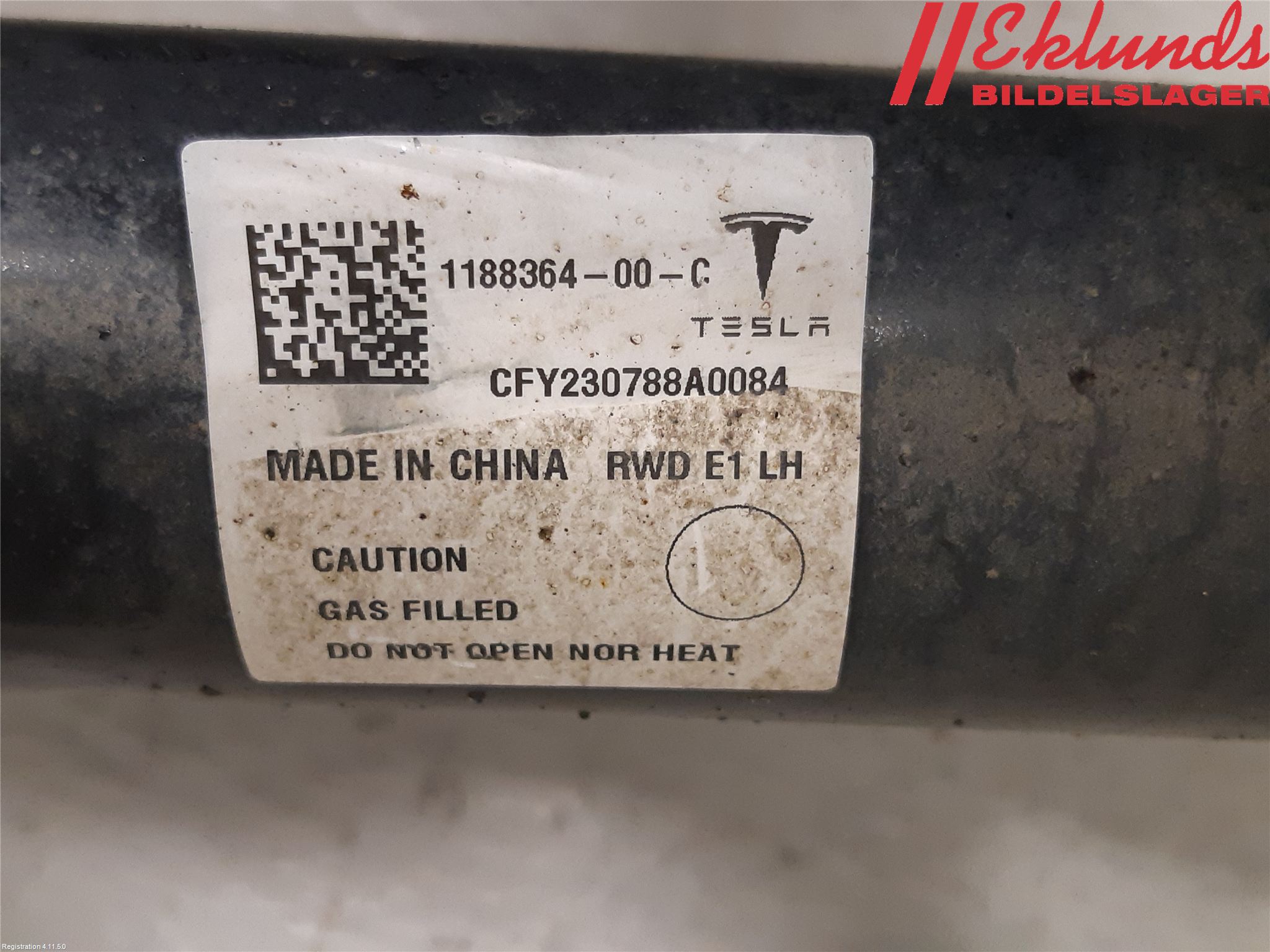 Tesla MODEL Y 21- Fjäderben Fram Vänster