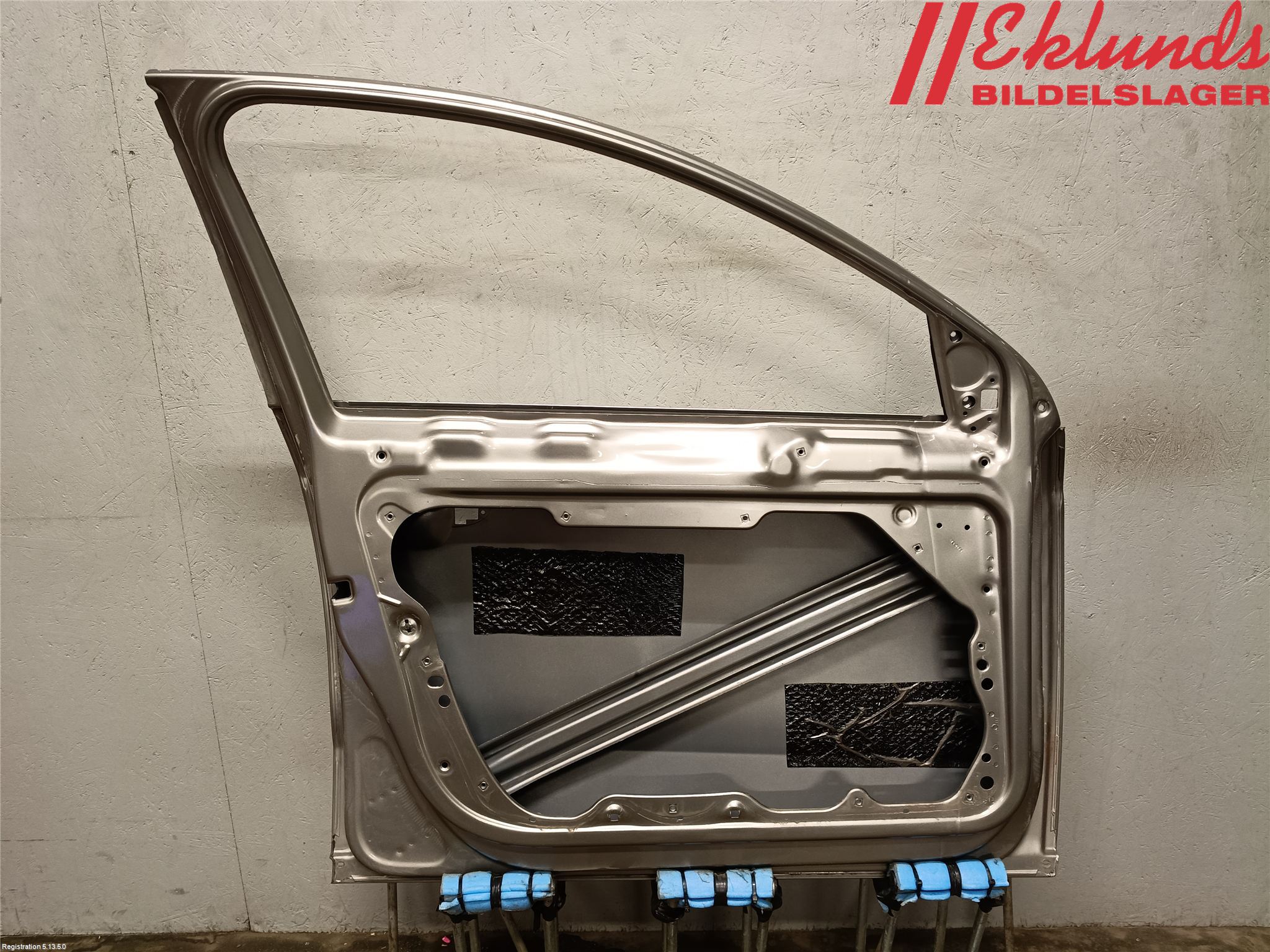 Volkswagen VW PASSAT 11-14 Dörr Fram Vänster