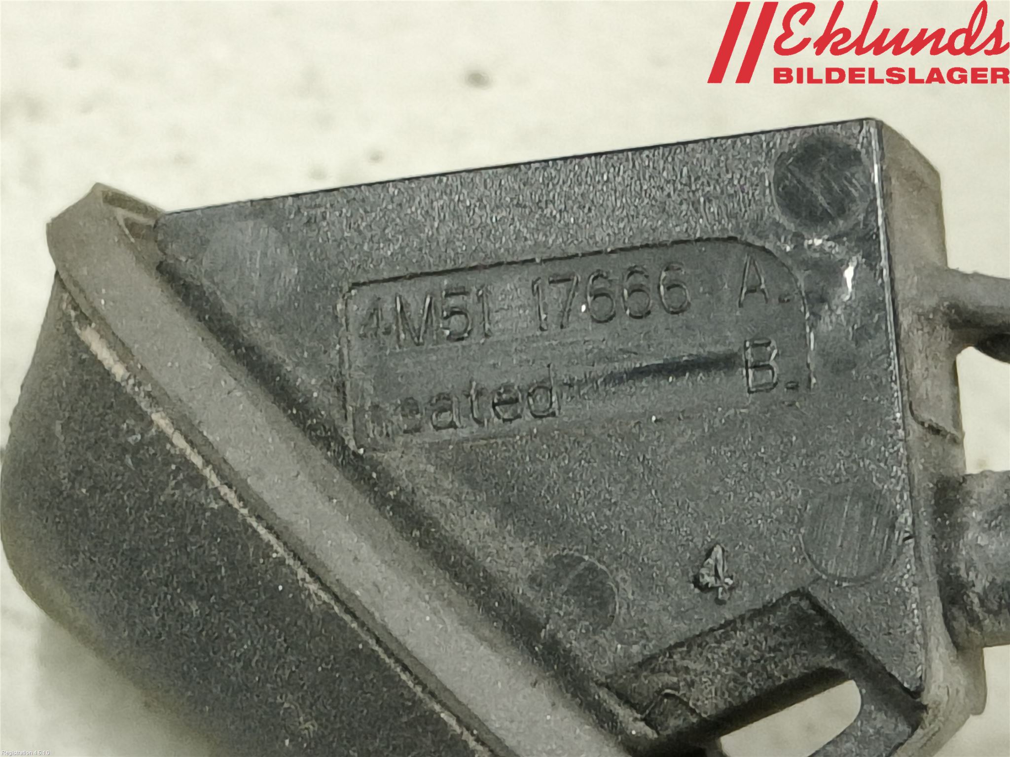 Ford KUGA 08-12 Spolarmunstycke Rutor