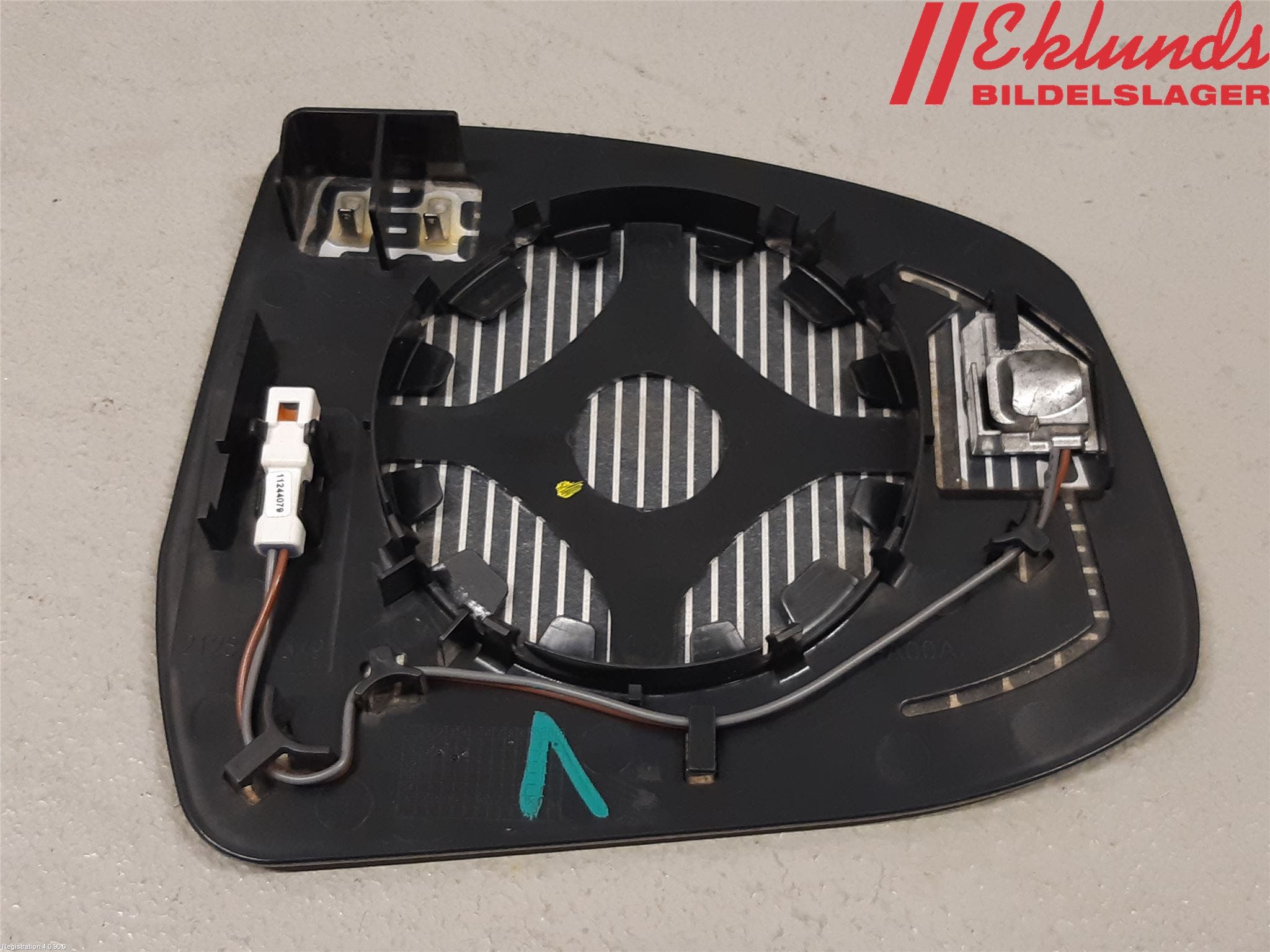 Ford FOCUS 11-14 Spegelglas Vä