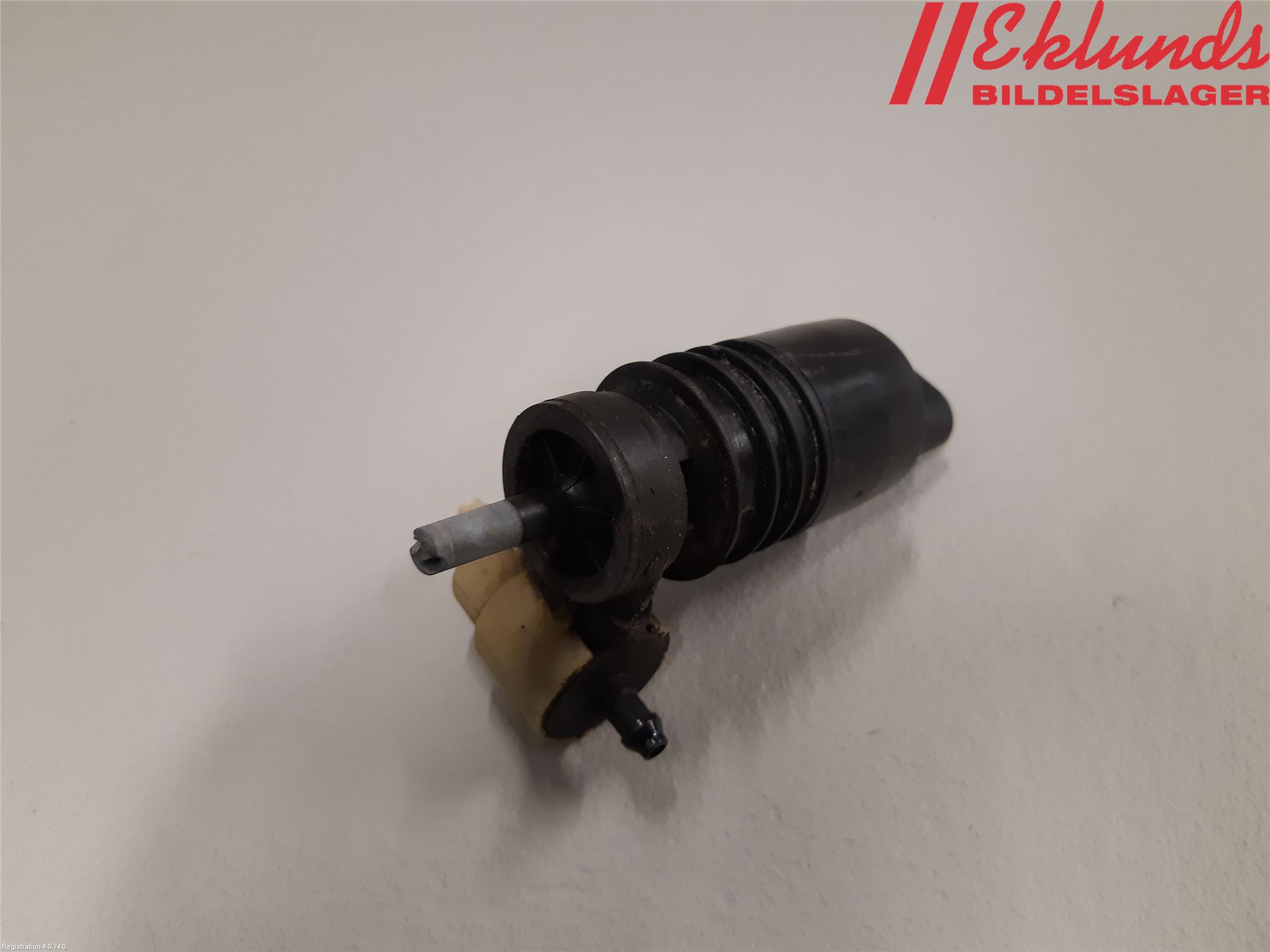 Volkswagen VW TOURAN 10-15 Spolarpump Vindruta