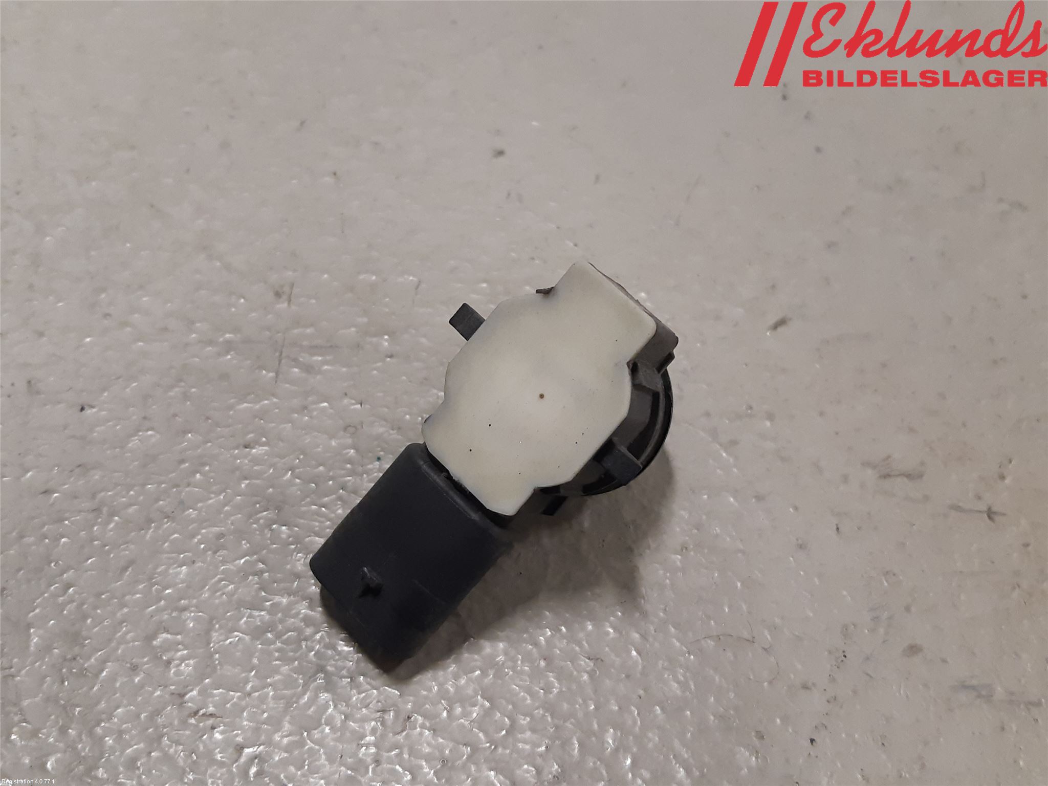BMW 3 F30/F31/F80 12-19 Parkeringshjälp Backsensor