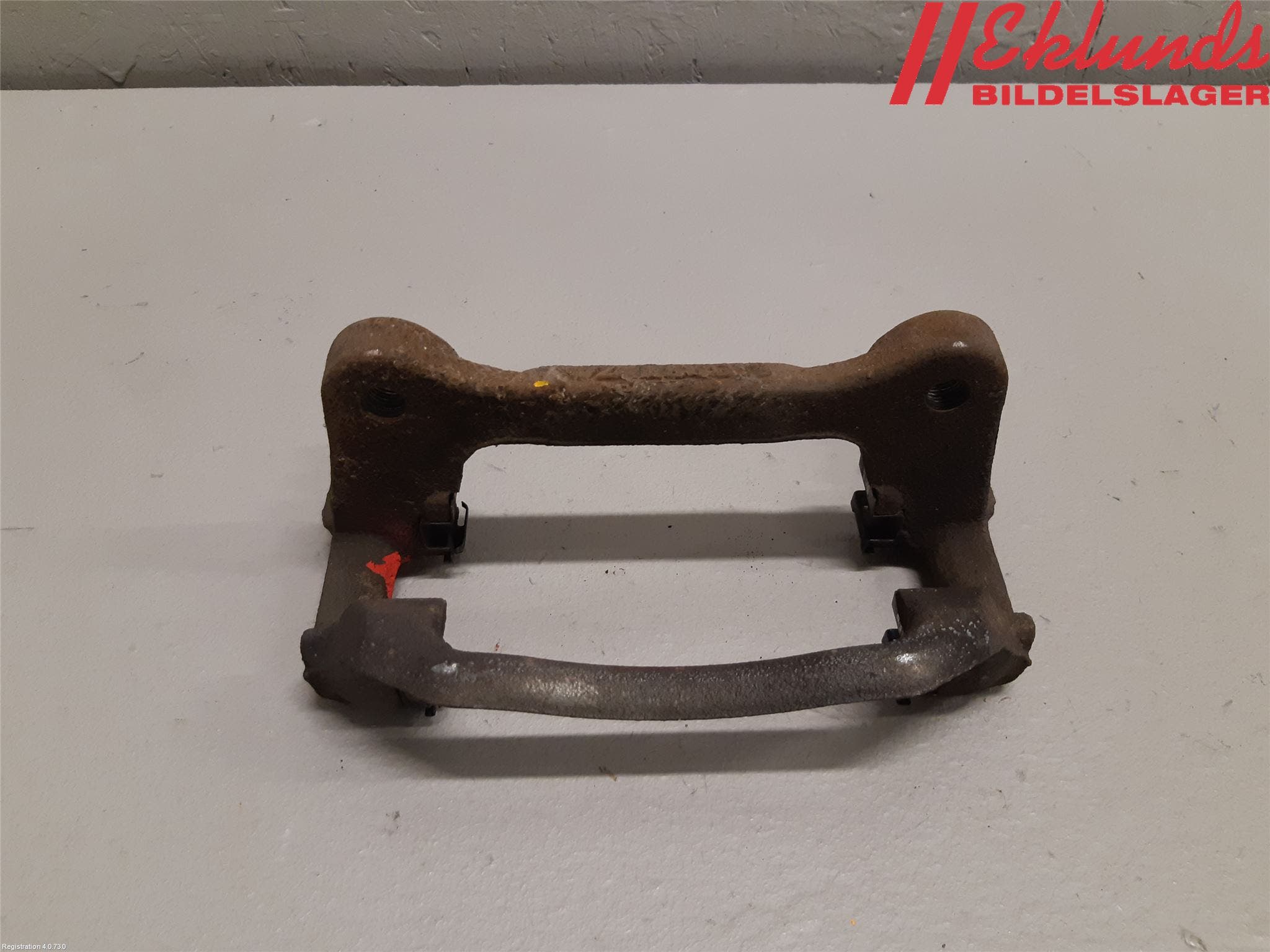 Toyota COROLLA 19- Bromsokshållare