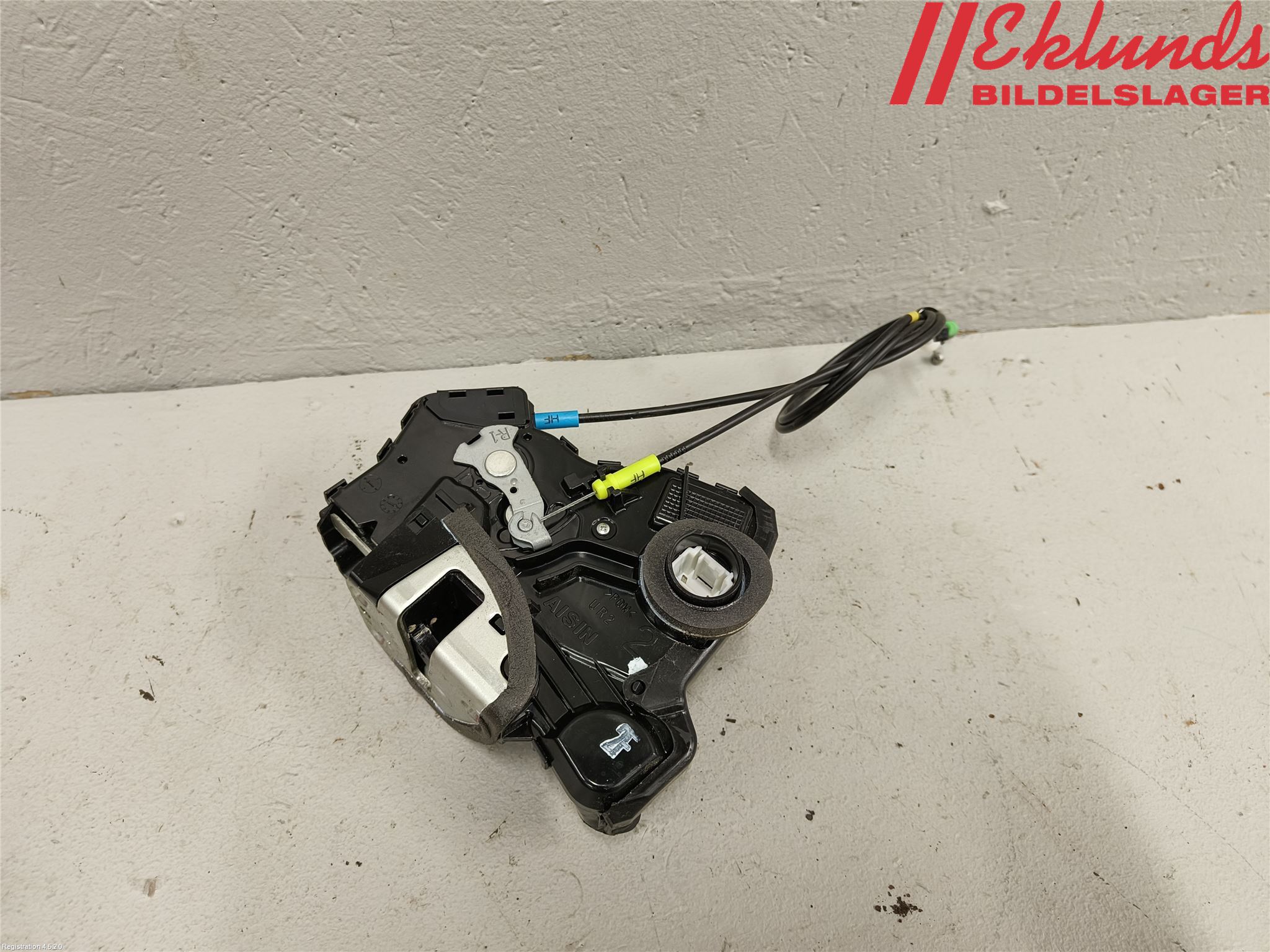 Toyota AURIS 10-12 Låskista-Dörrlås