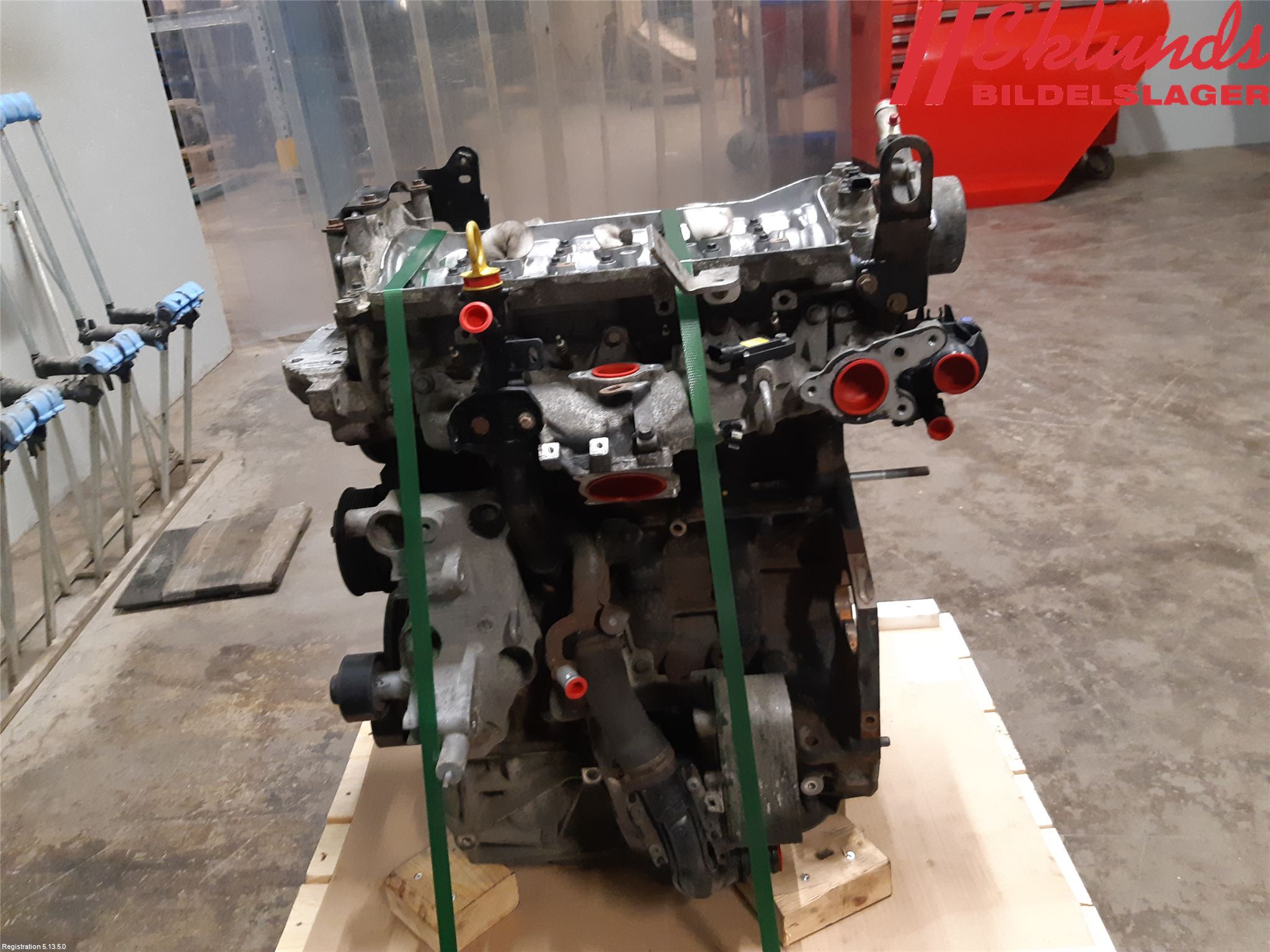 Nissan NV400 12-24 Motor Diesel