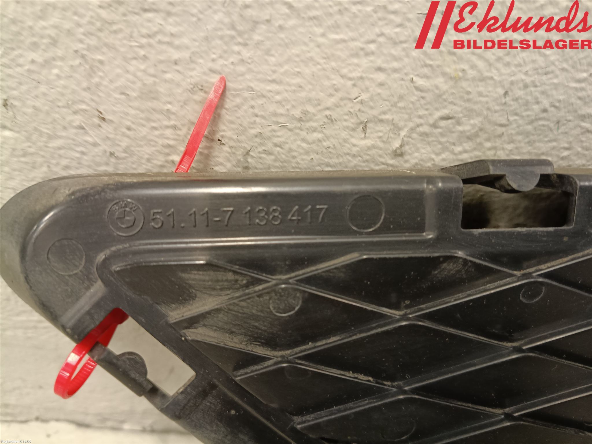 BMW 3 E90/91 SED/TOU 05-12 Dimljussarg Fram