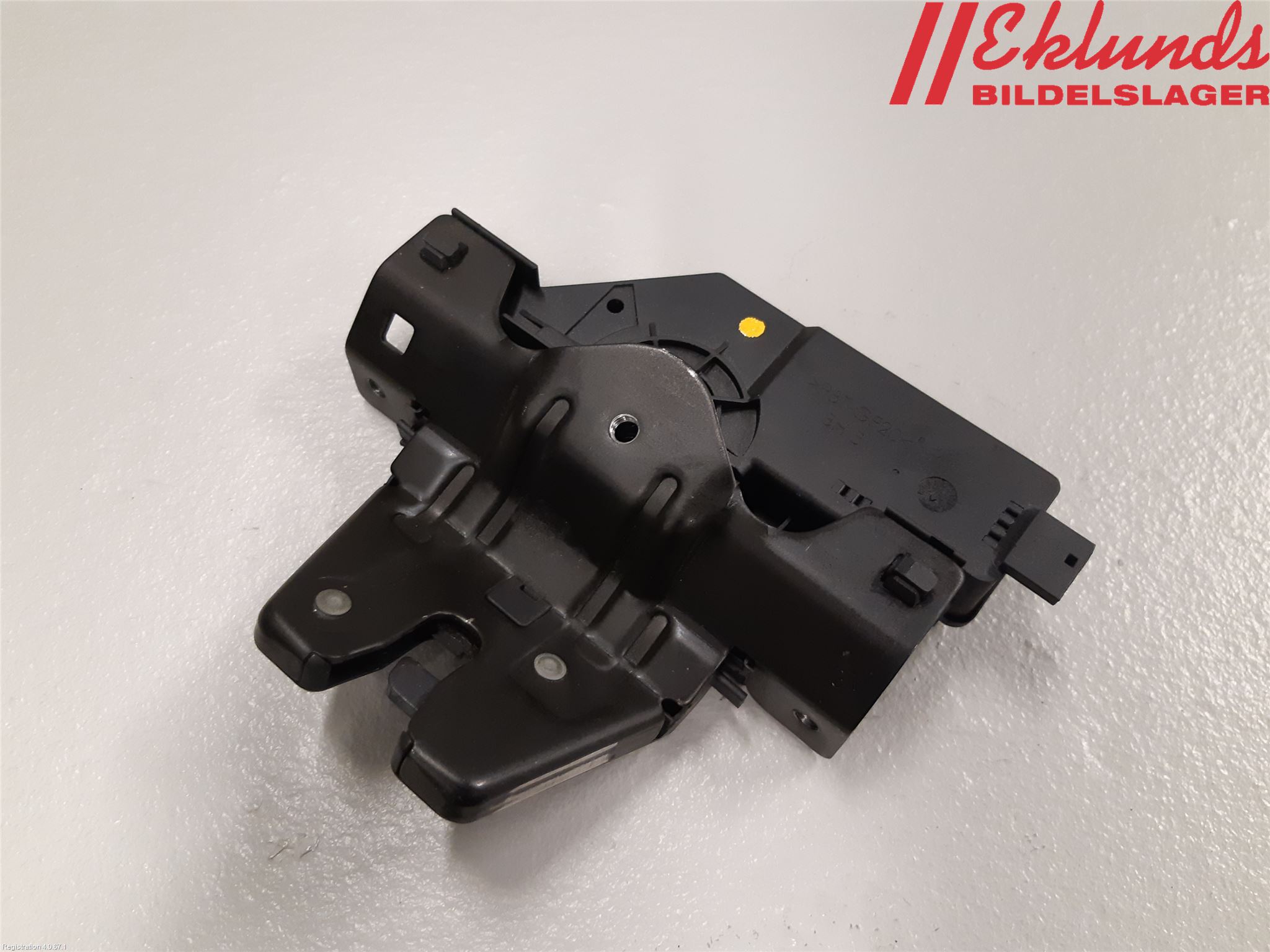 BMW 3 E46      98-05 Låskista Baklucka