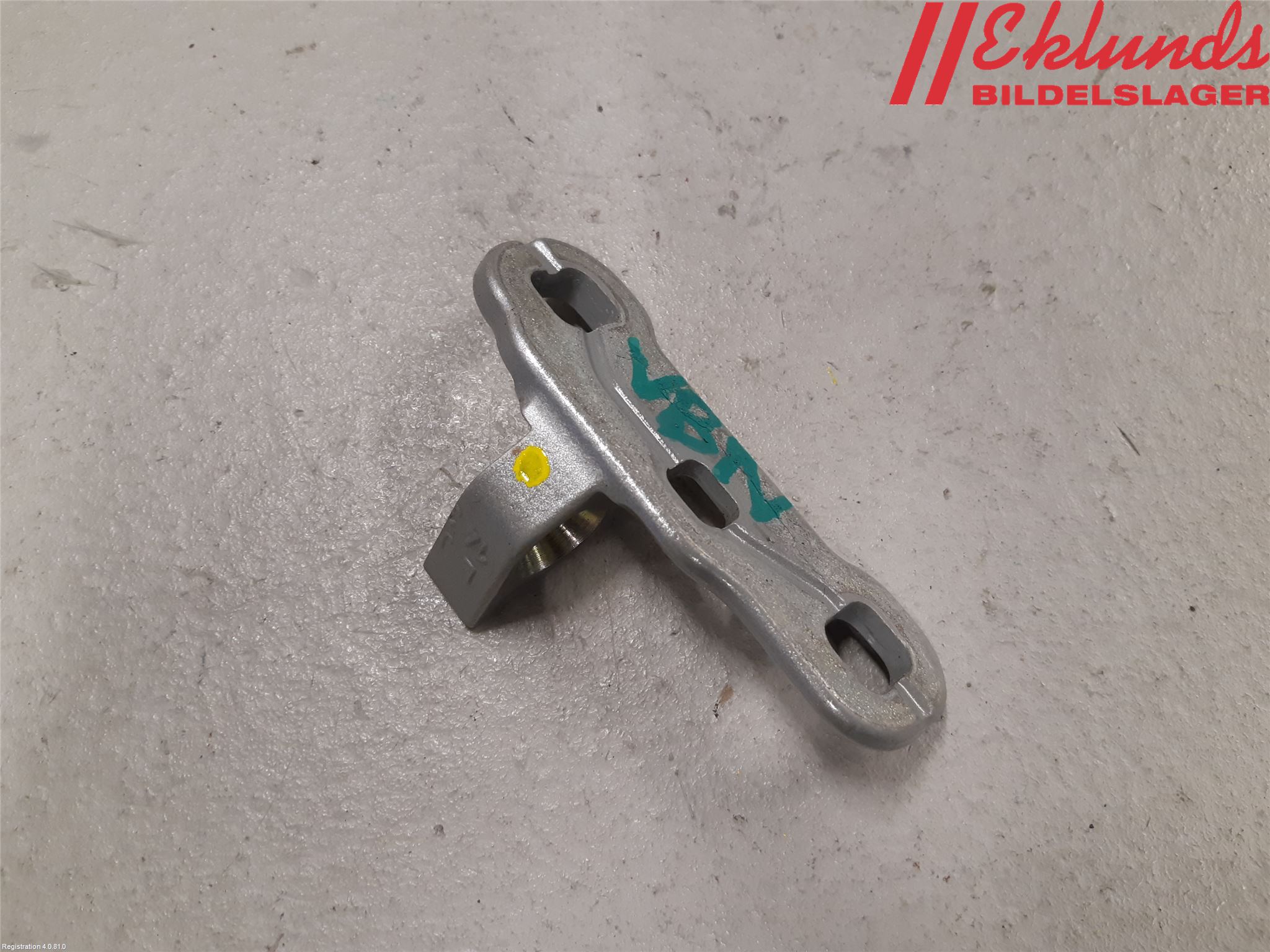 Volvo V90 17->> Dörrgångjärn