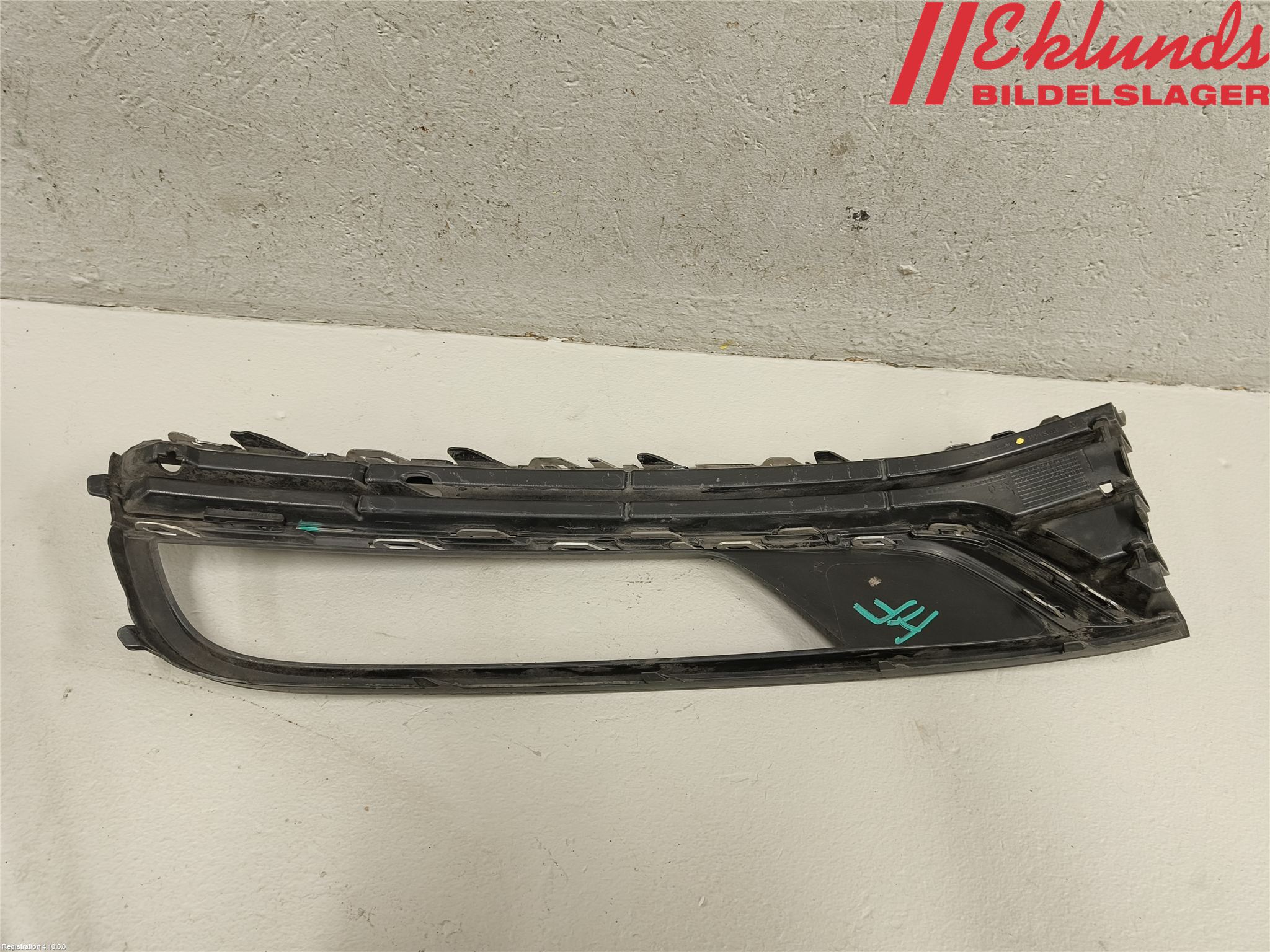 Volkswagen VW PASSAT 11-14 Dimljussarg Fram