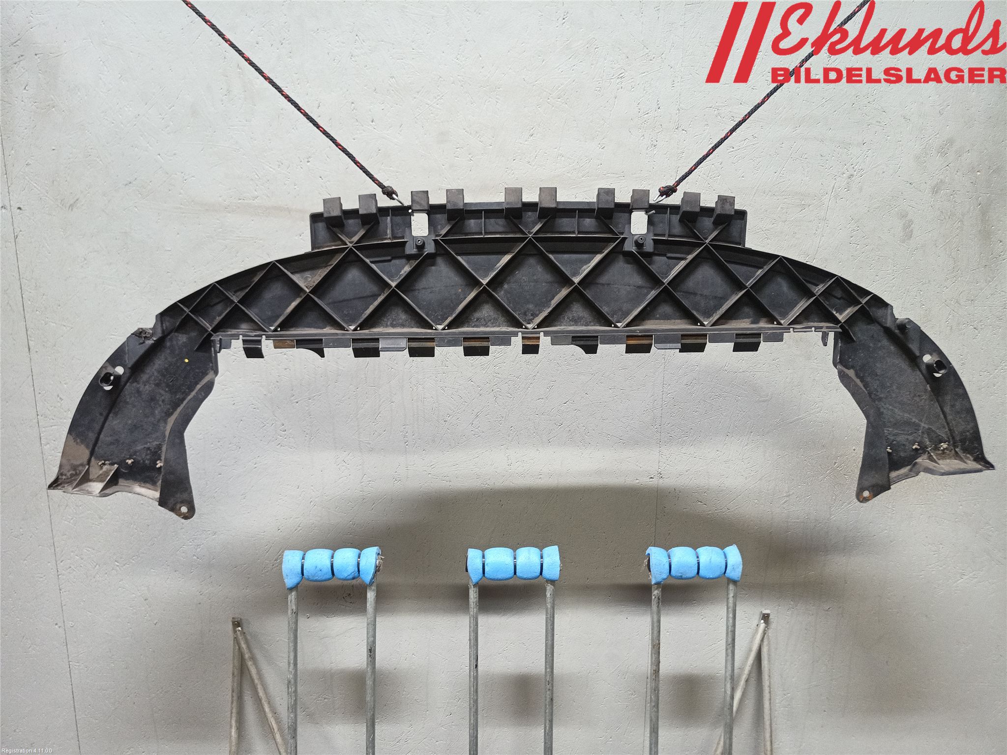 Volvo V50 08-12 Stötfångardel Fram Mitt