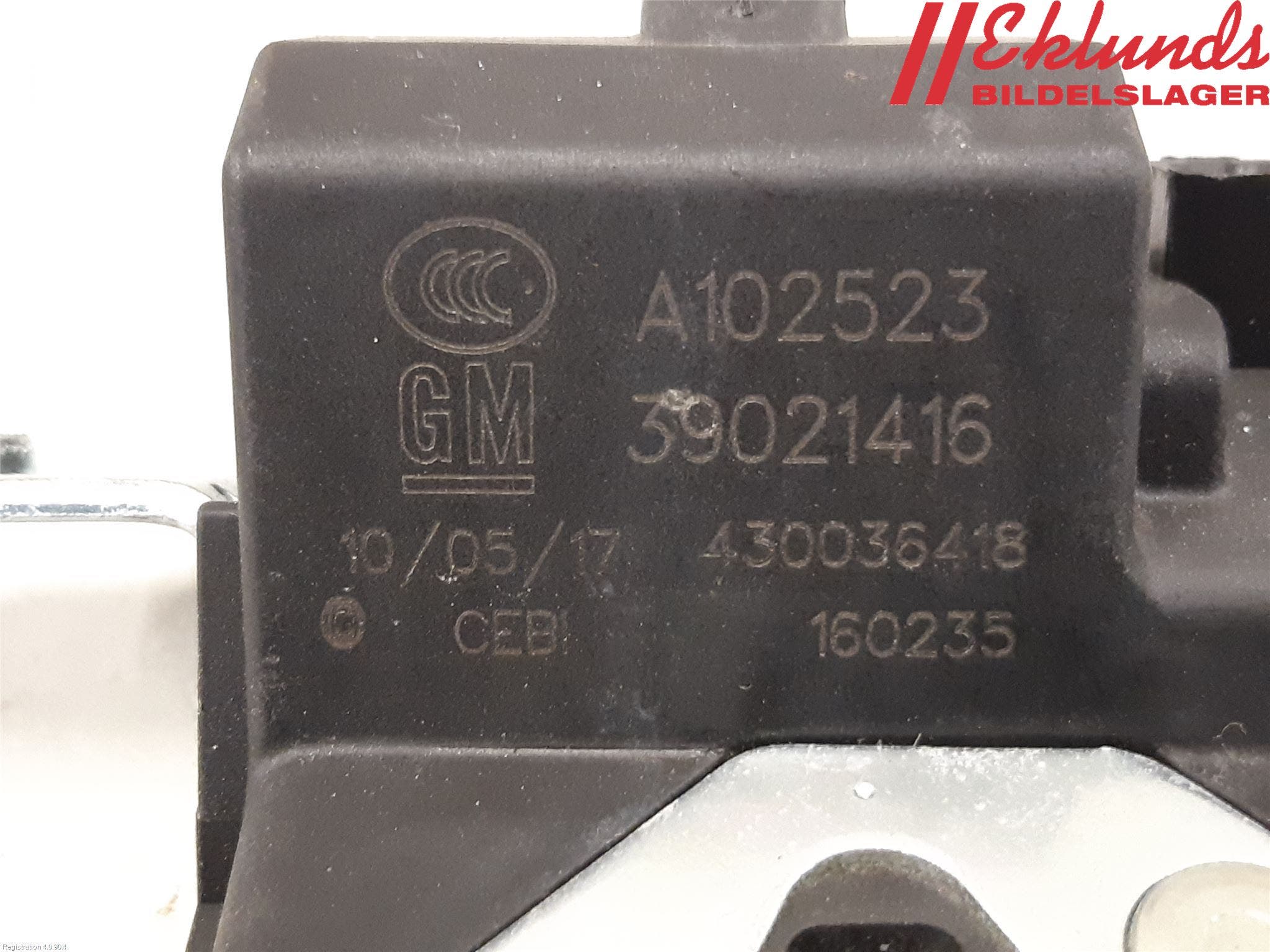 Opel ASTRA K 16-22 Låskista Baklucka