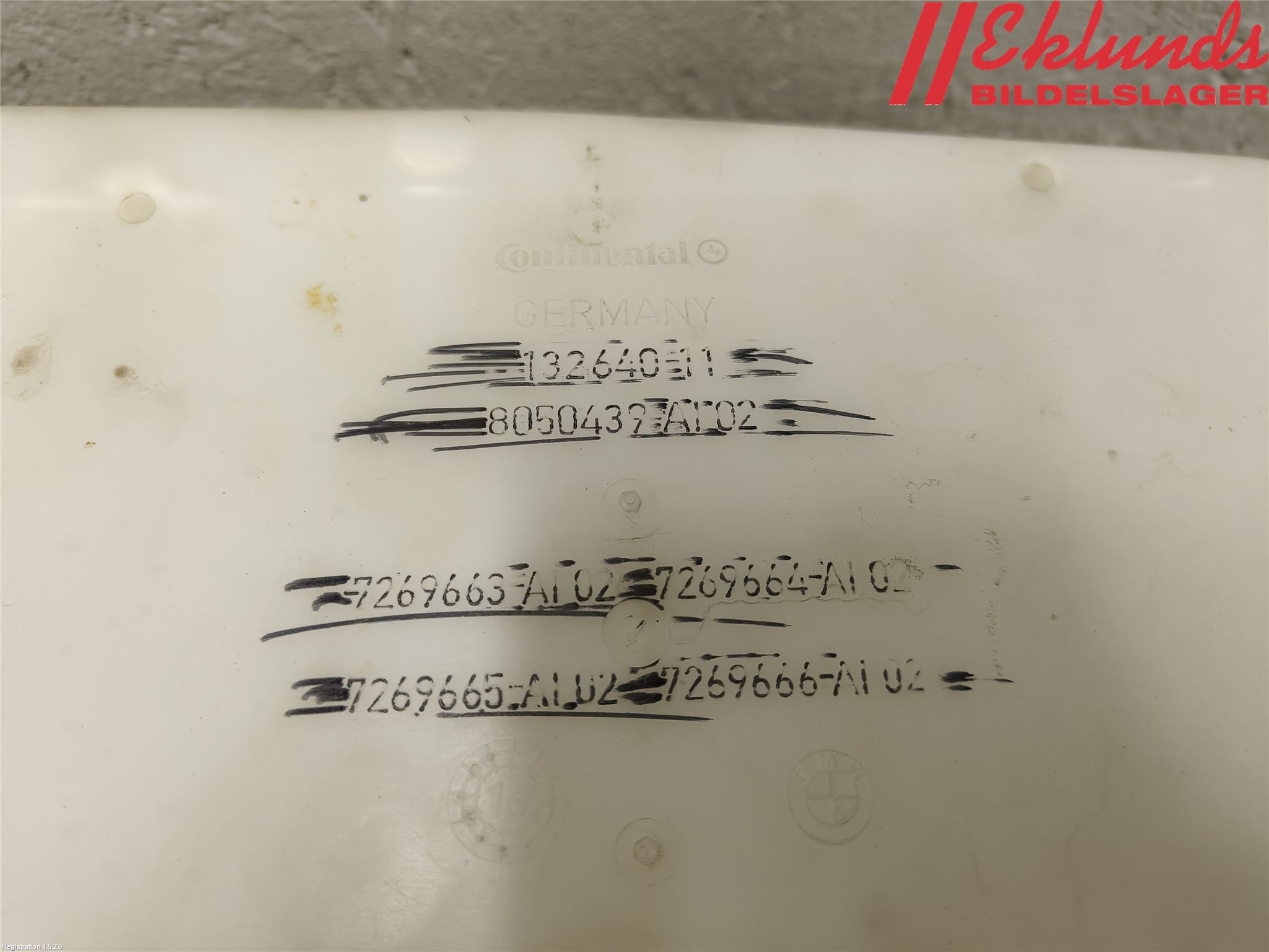 BMW 5 F10/F11/F18 09-17 Spolartank Vindruta