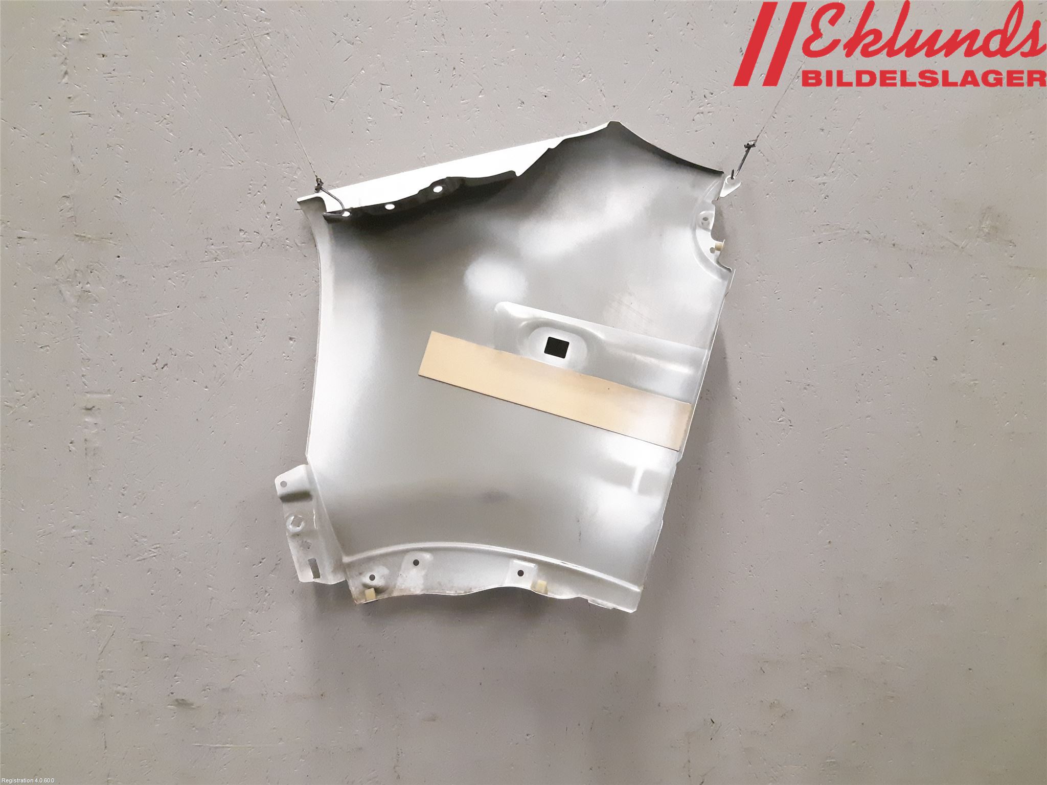 Renault MASTER III  04-10 Skärm Fram Höger