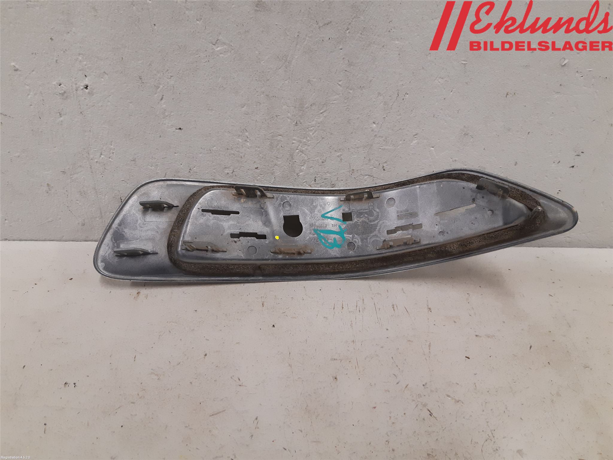 Volvo XC70 08-13 Dimljus/Reflex Bak