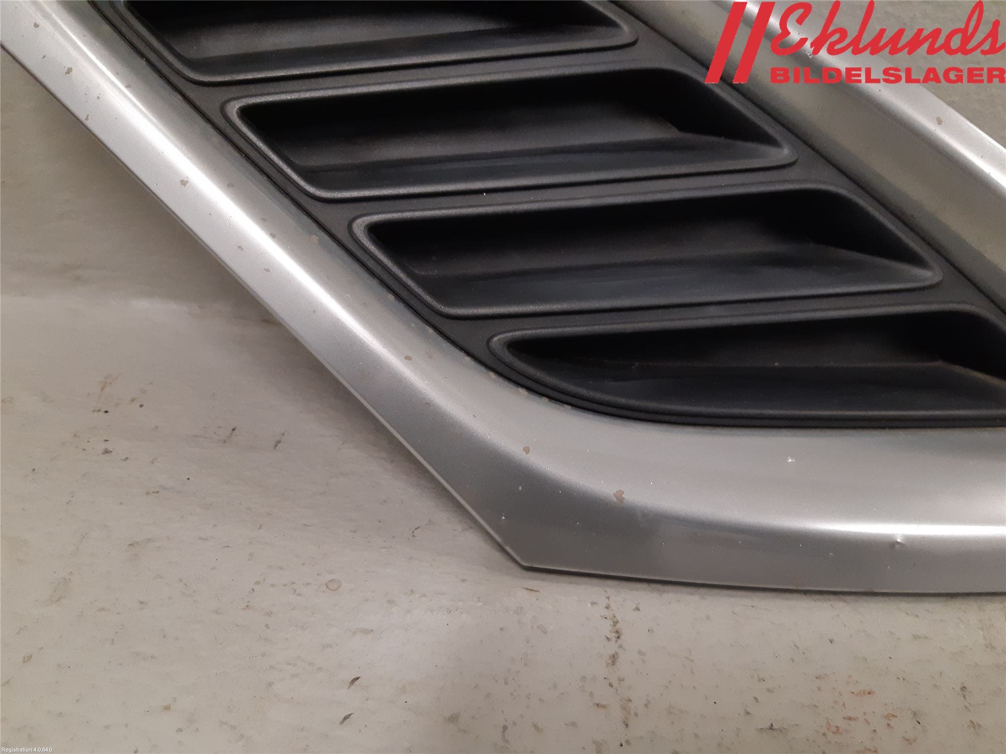 Saab 9-3 VER2/VER3 08-15 Grilldel Höger