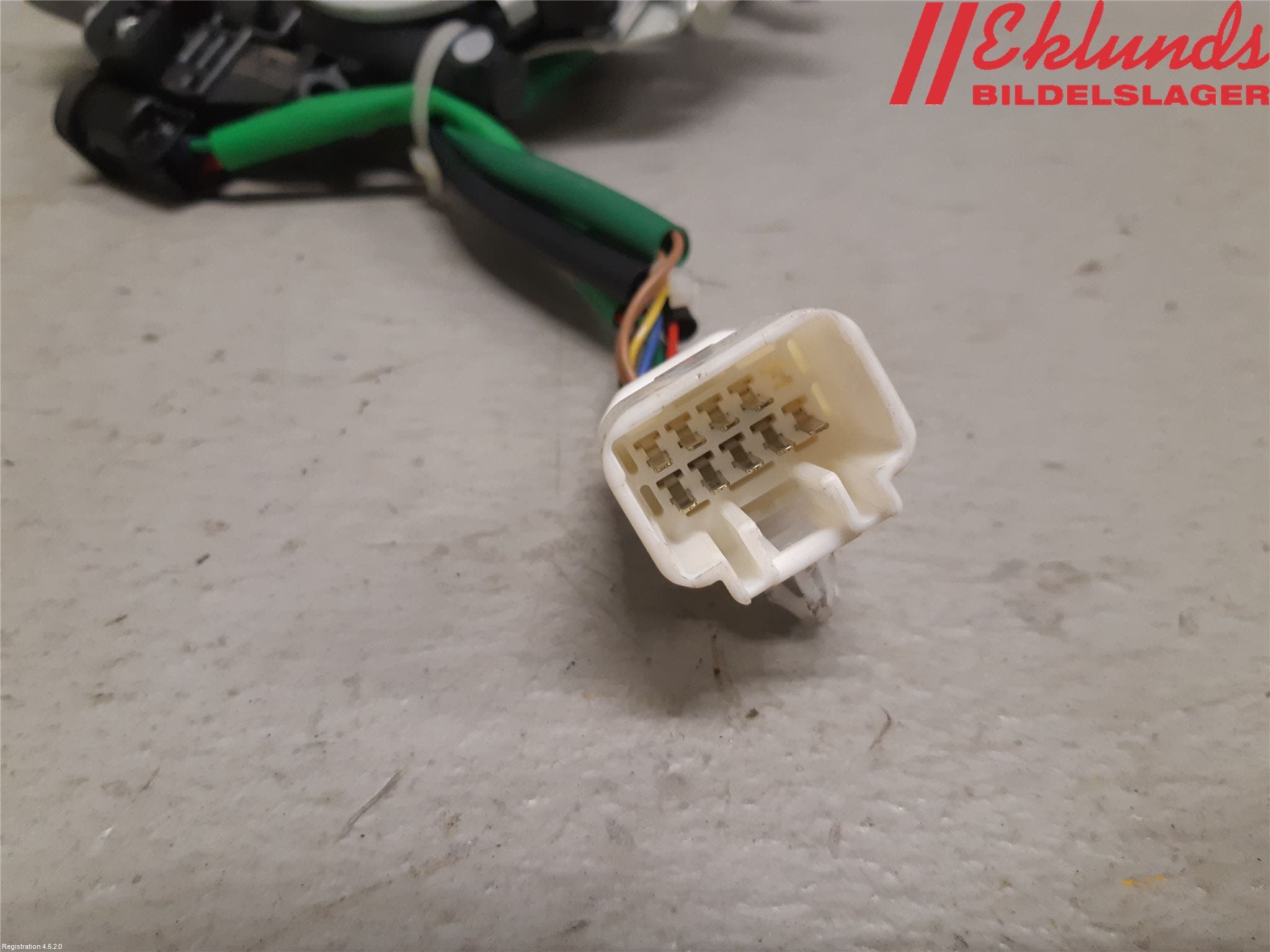 Mitsubishi OUTLANDER 13-21 Låskista Baklucka