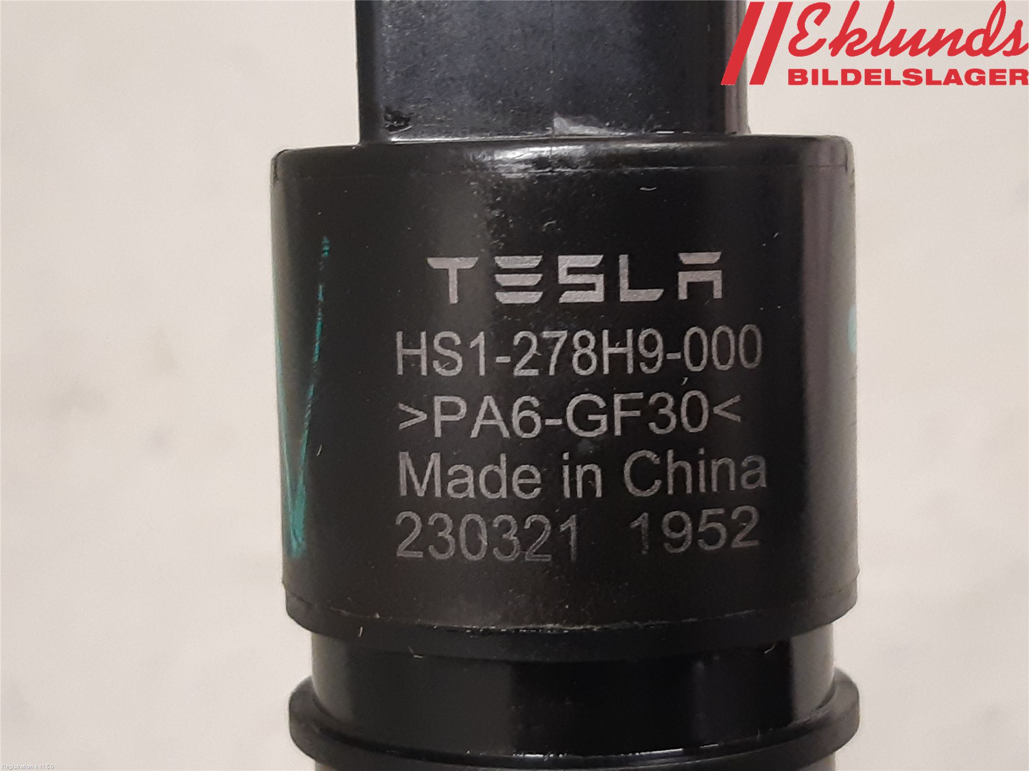 Tesla MODEL Y 21- Spolarpump Vindruta
