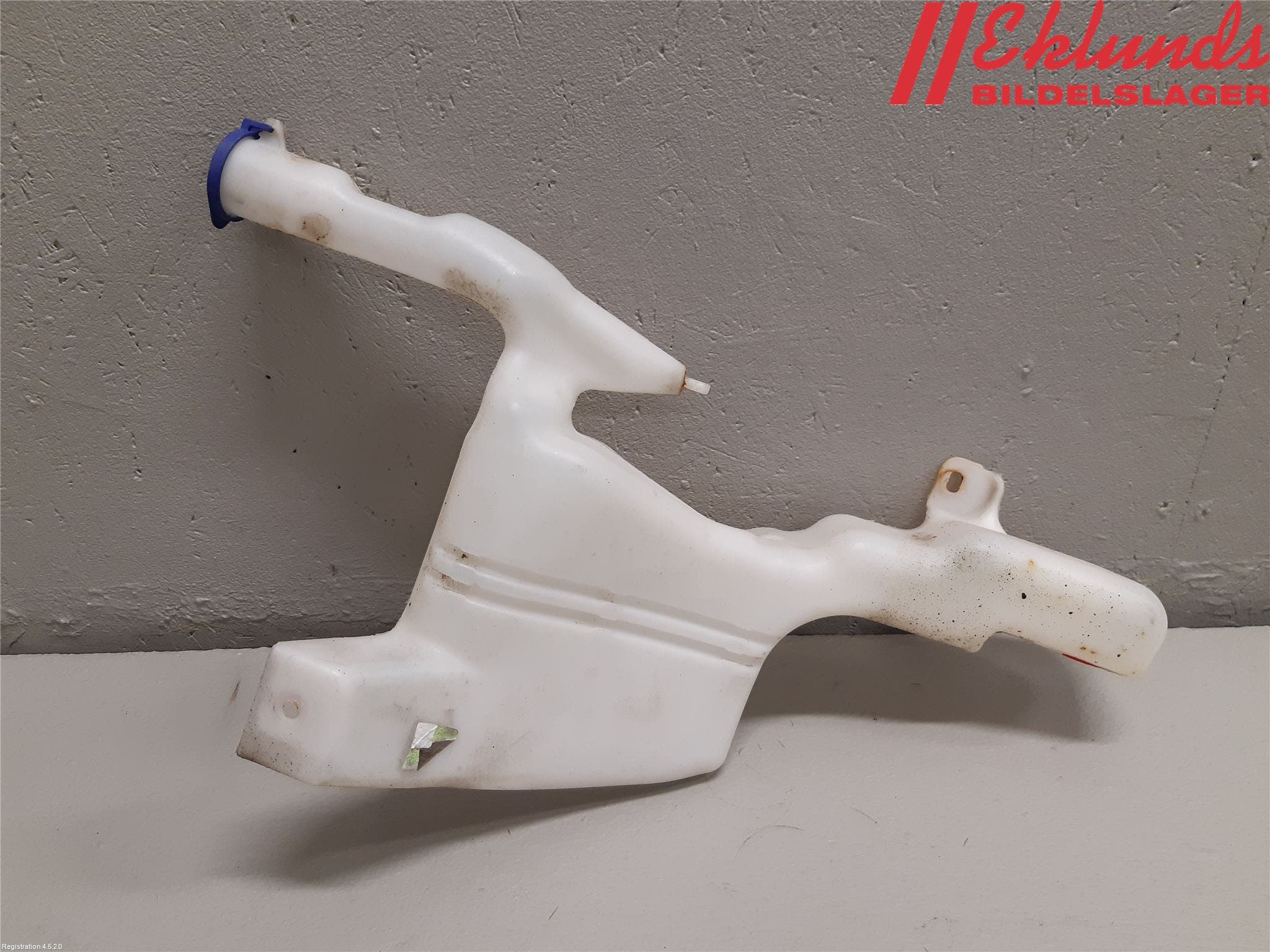 Ford FIESTA 09-12 Spolartank Vindruta