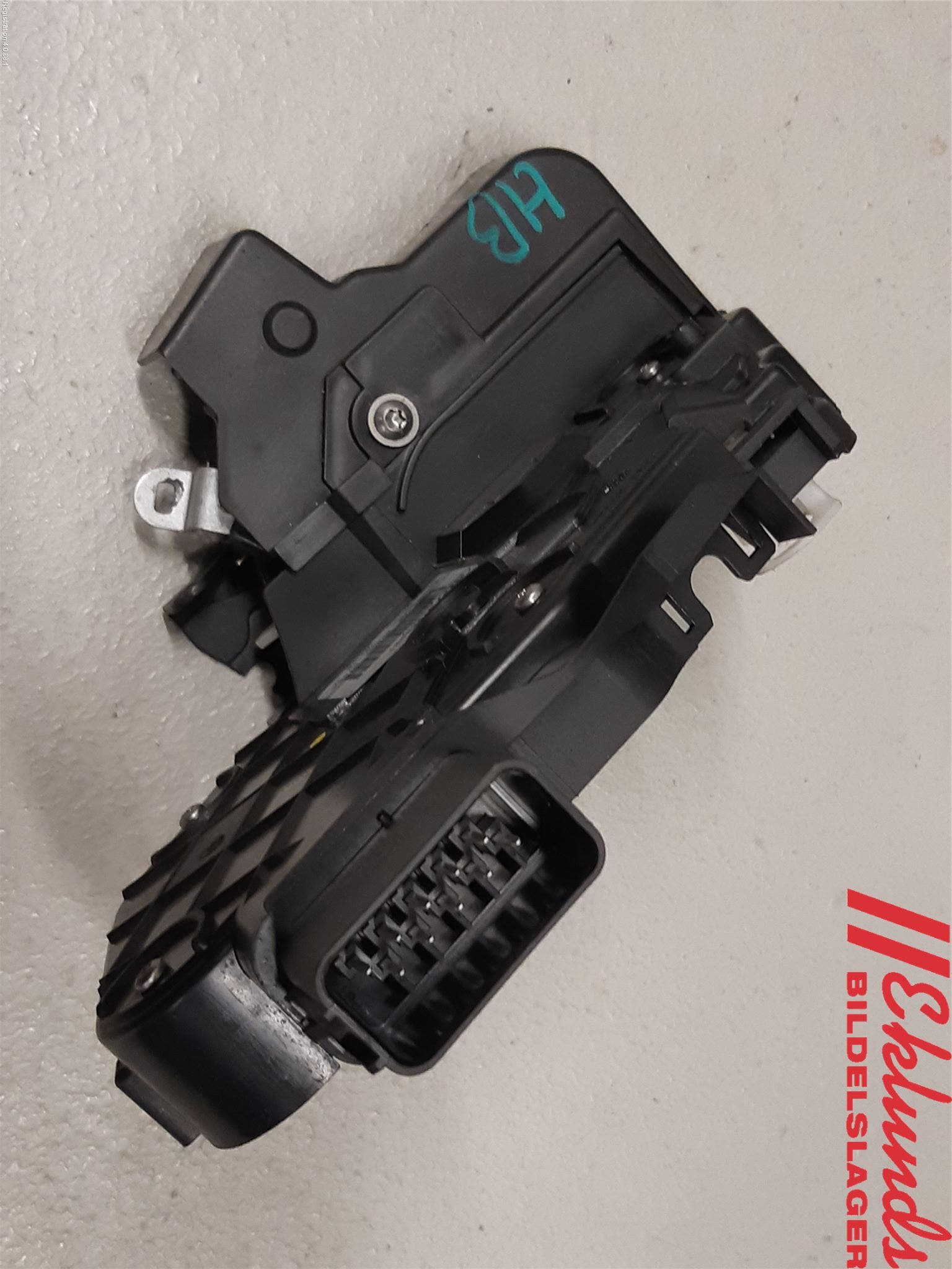 Volvo V70 08-13 Låskista-Dörrlås