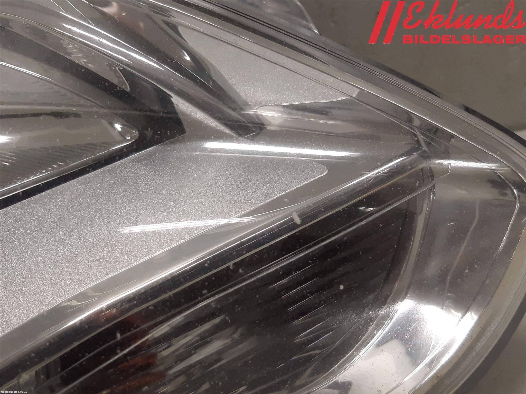 Ford FIESTA 09-12 Strålkastare Höger