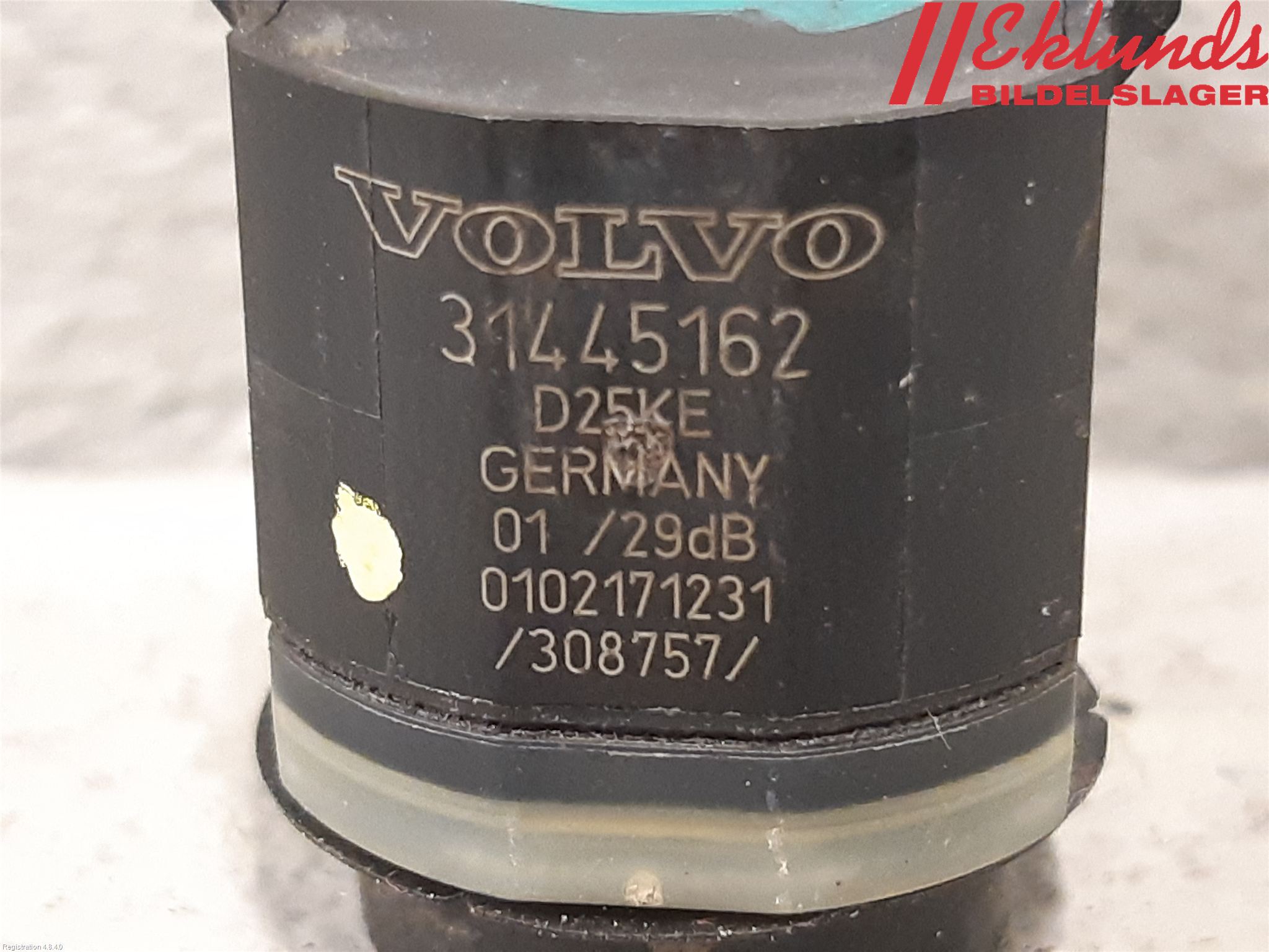 Volvo V40 CROSS COUNTRY 13-19 Parkeringshjälp Backsensor