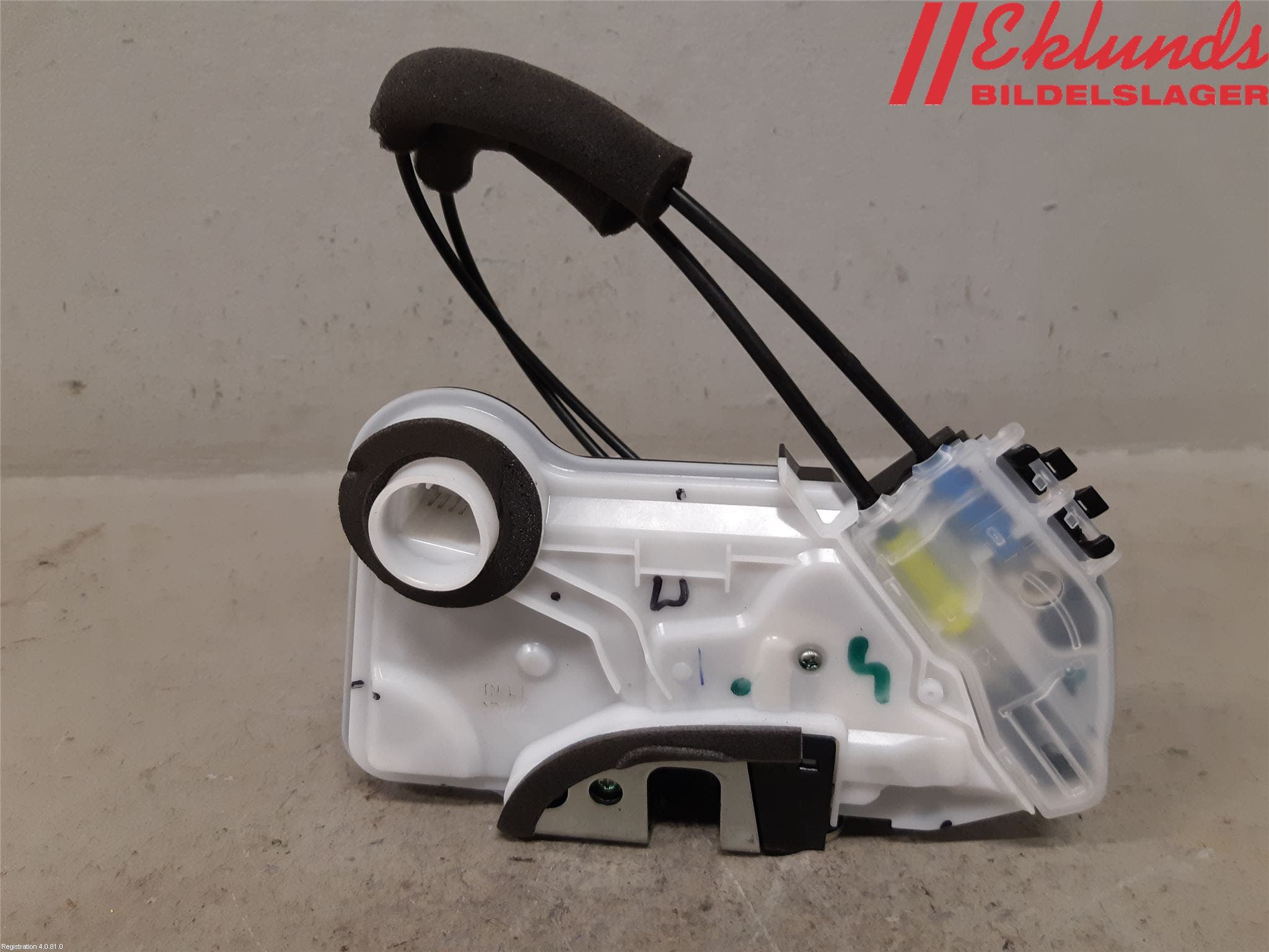 Toyota COROLLA 19- Låskista-Dörrlås