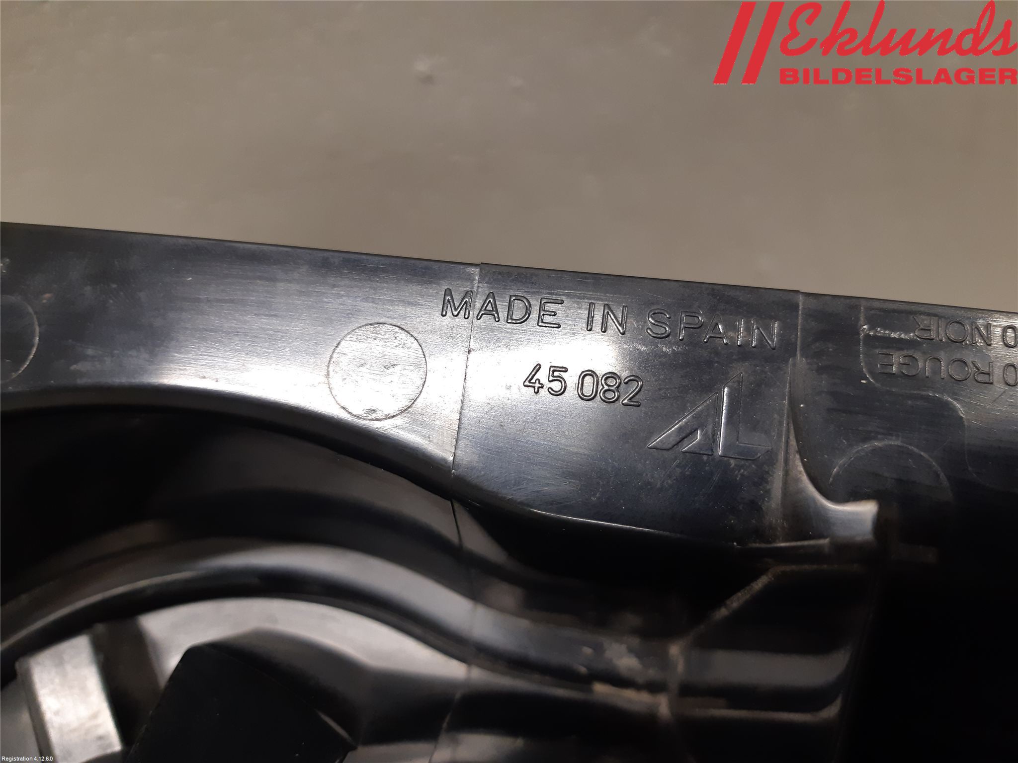 Peugeot PARTNER 16-18 Bakljus Vänster