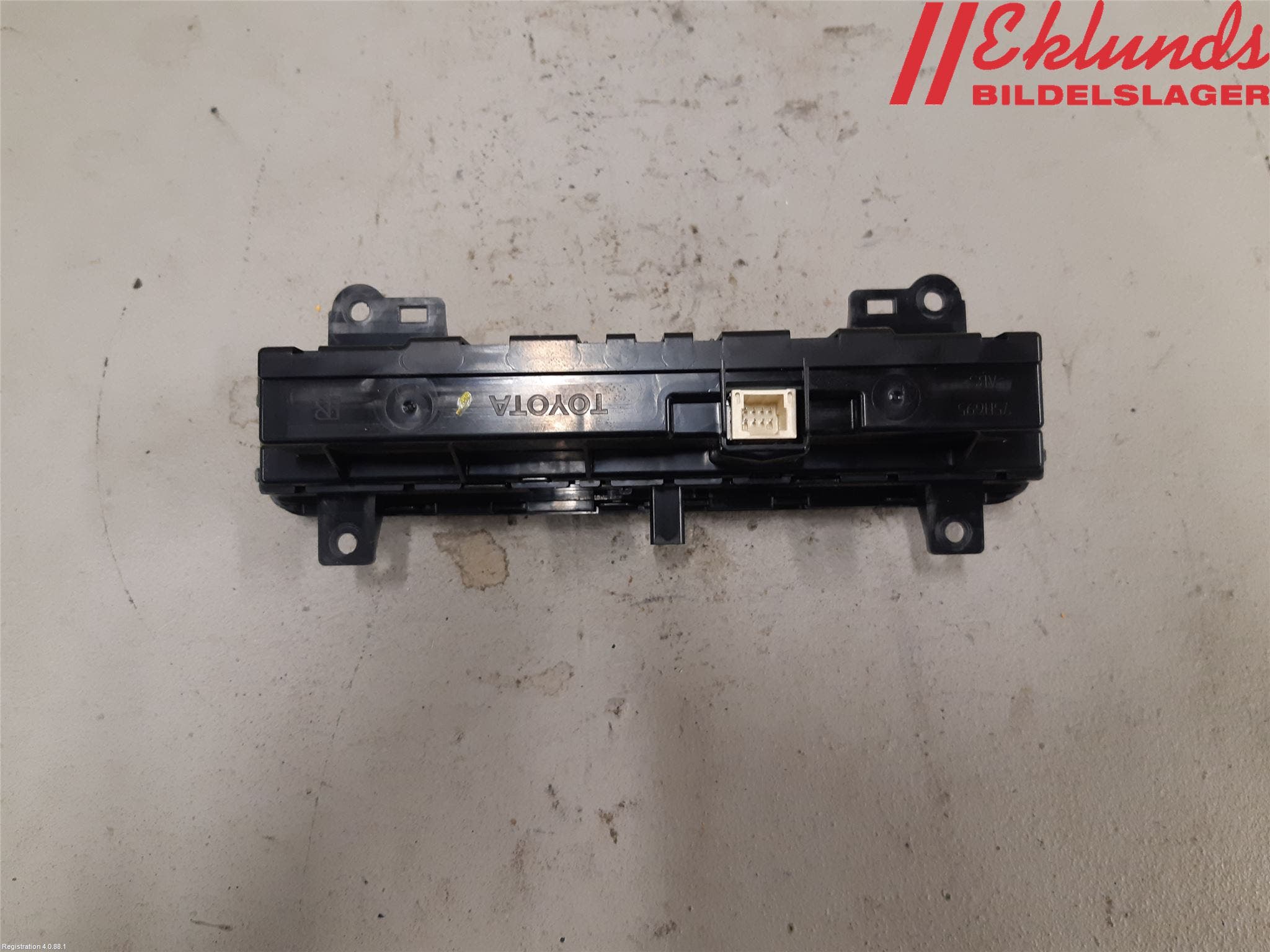 Toyota AURIS 13-19 Strömställare Ac