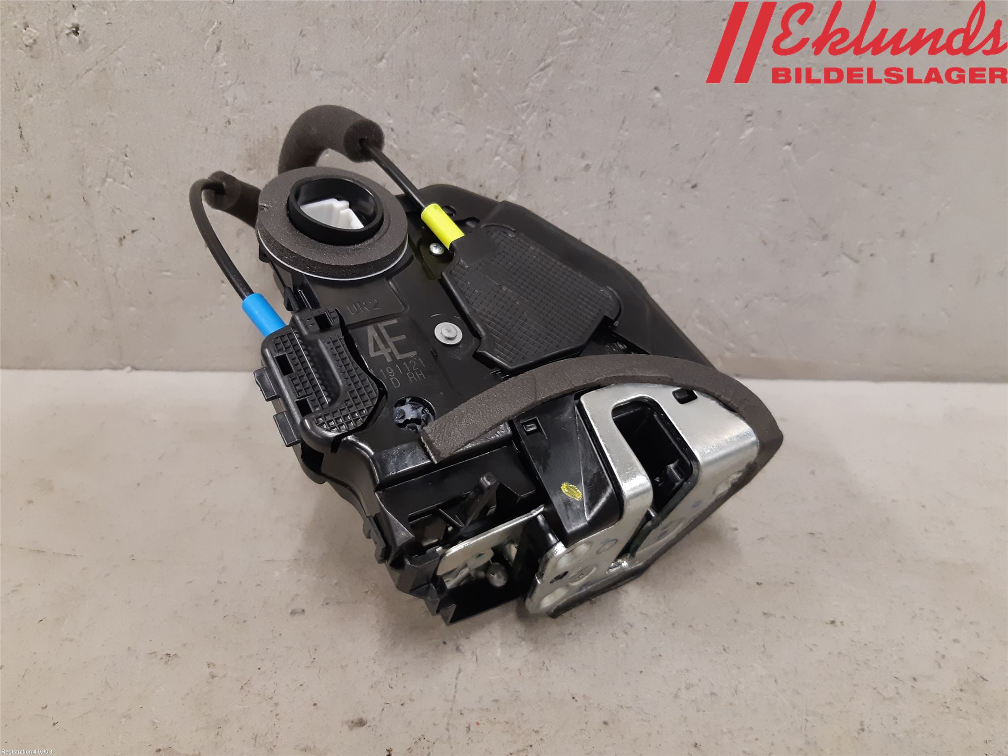 Toyota COROLLA 19- Låskista-Dörrlås